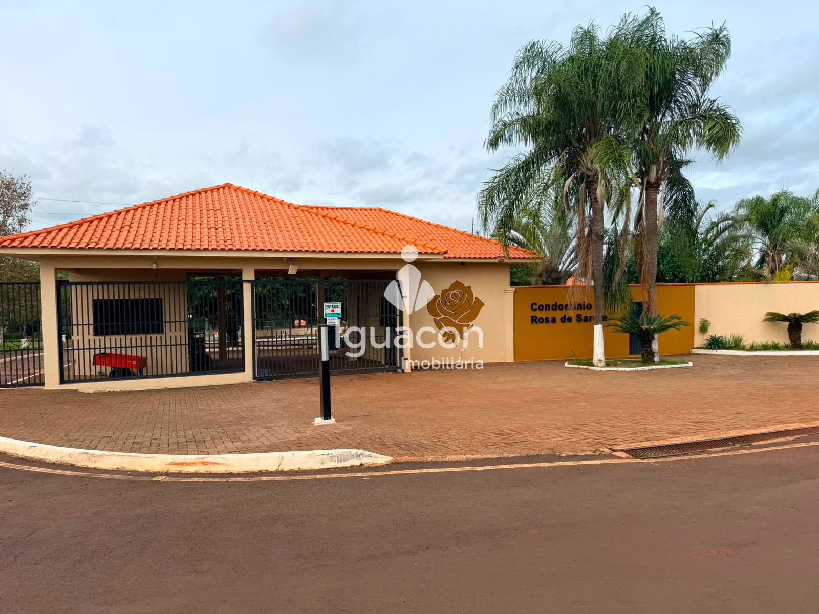 Terreno no Condomínio Rosa de Saron — Fazenda Paulista