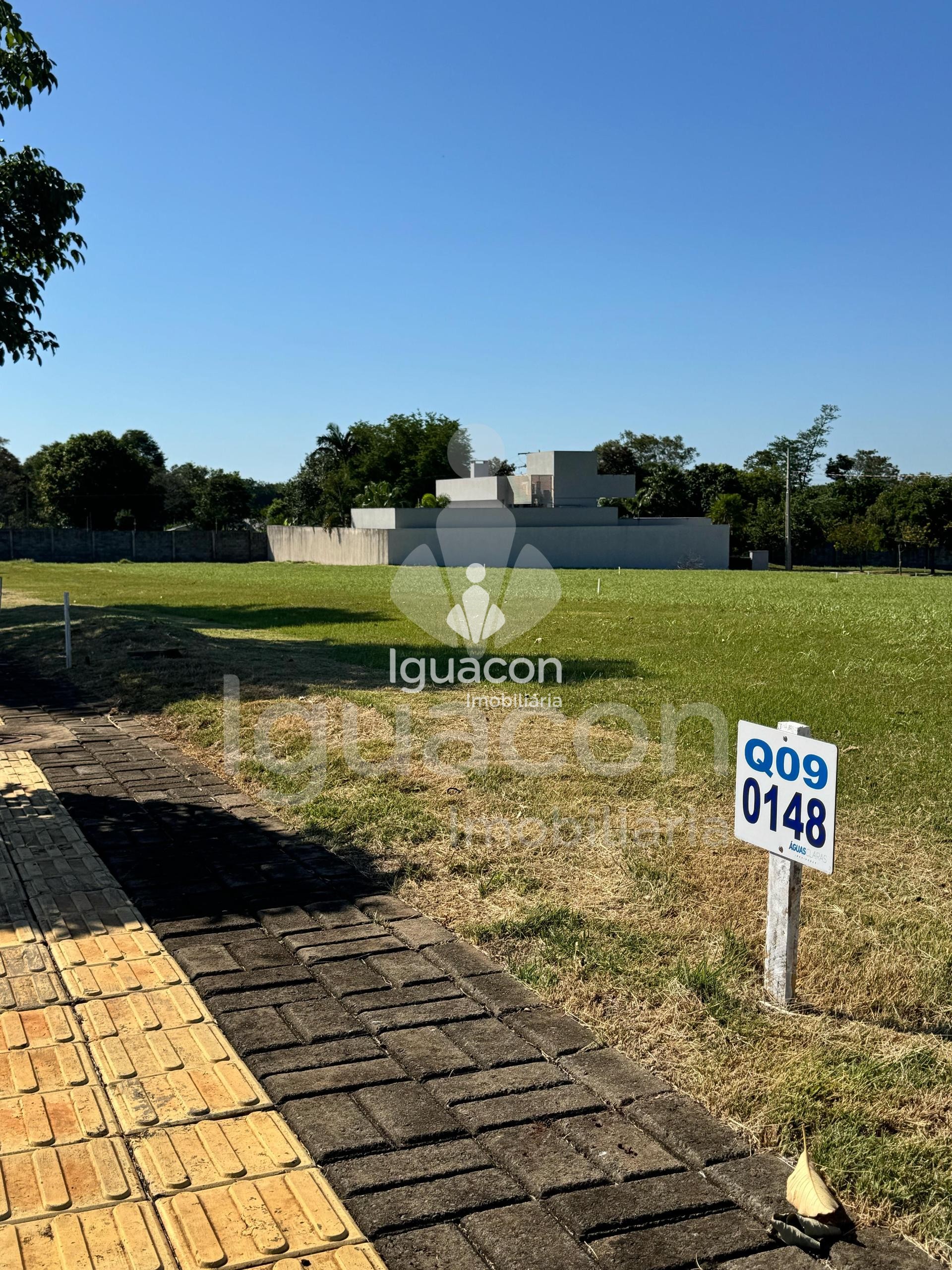 Terrenos no Condomínio Águas Claras