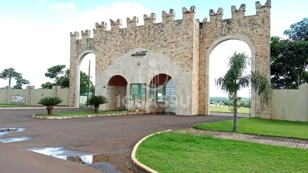 Terreno de 400,78m² no Condomínio Residencial Villa Vicenza próximo a Avenida das Cataratas