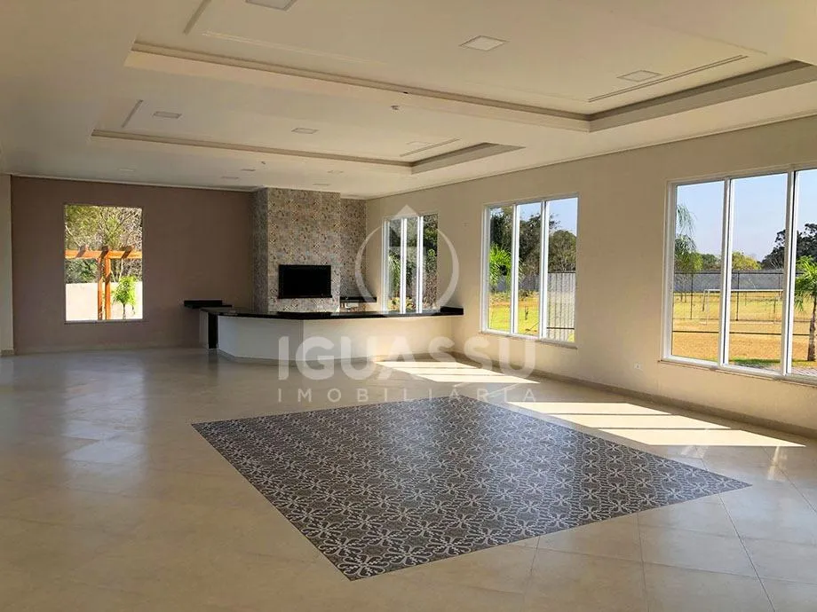 Terreno de 400,78m² no Condomínio Residencial Villa Vicenza próximo a Avenida das Cataratas