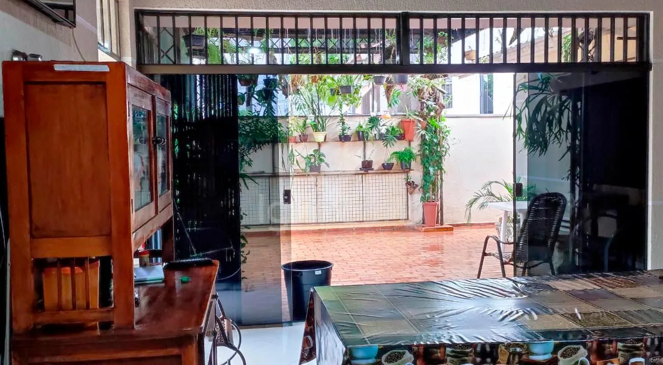 Casa na Vila Yolanda