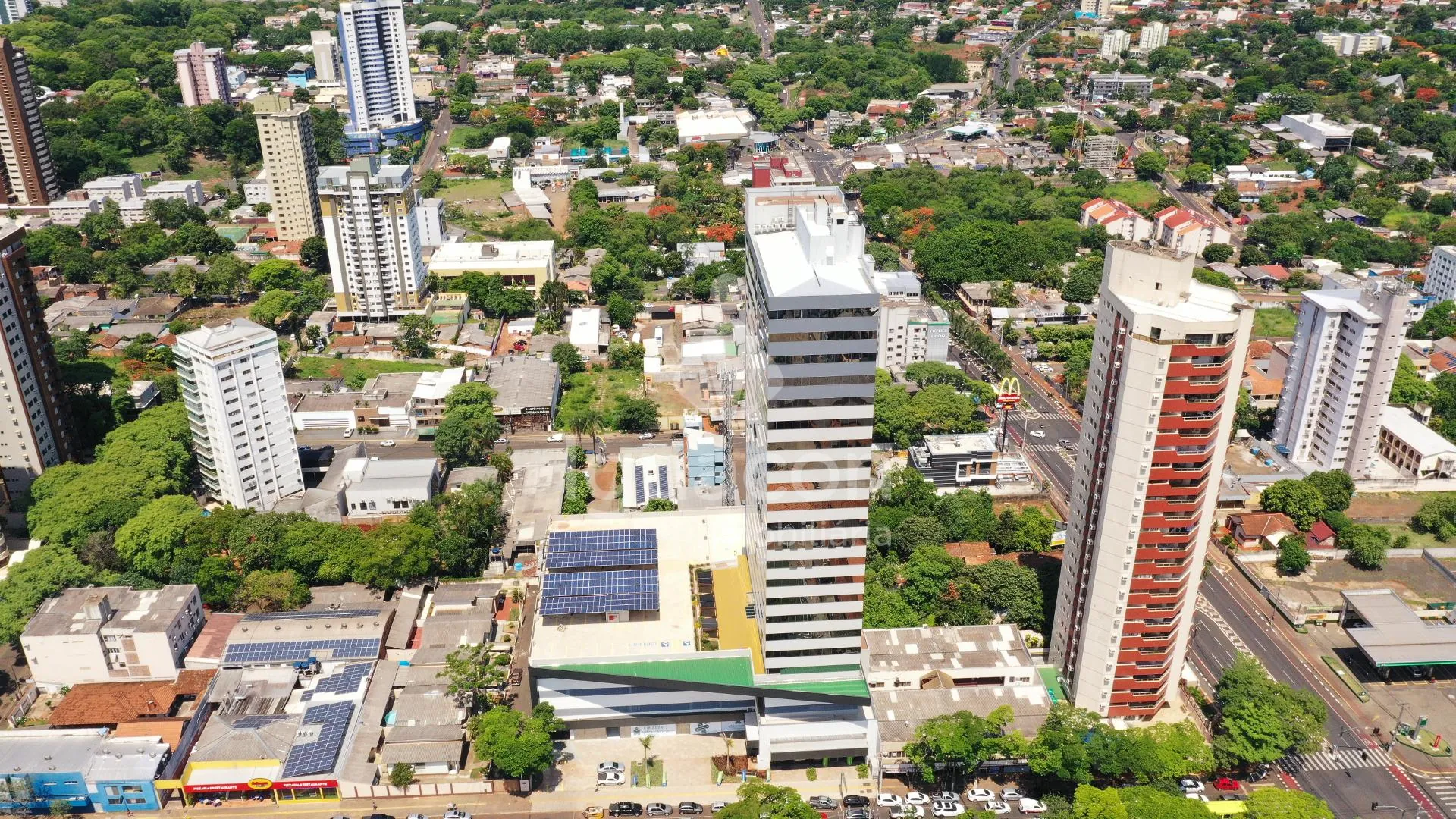 Salas Comerciais de 42,23m² na Torre Marechal no Centro ao lado da Praça do Mitre