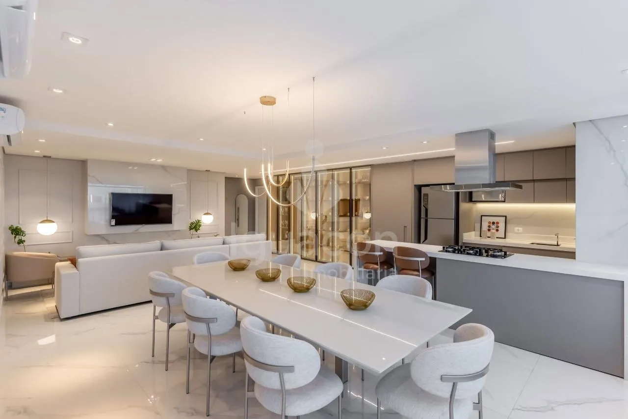 Apartamento com 03 Dormitórios sendo 01 Suíte e Sacada Gourmet no Residencial Dolce Vita no Centro
