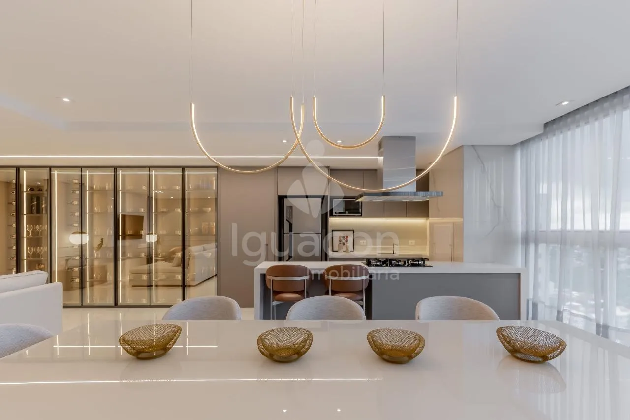 Apartamento com 03 Dormitórios sendo 01 Suíte e Sacada Gourmet no Residencial Dolce Vita no Centro