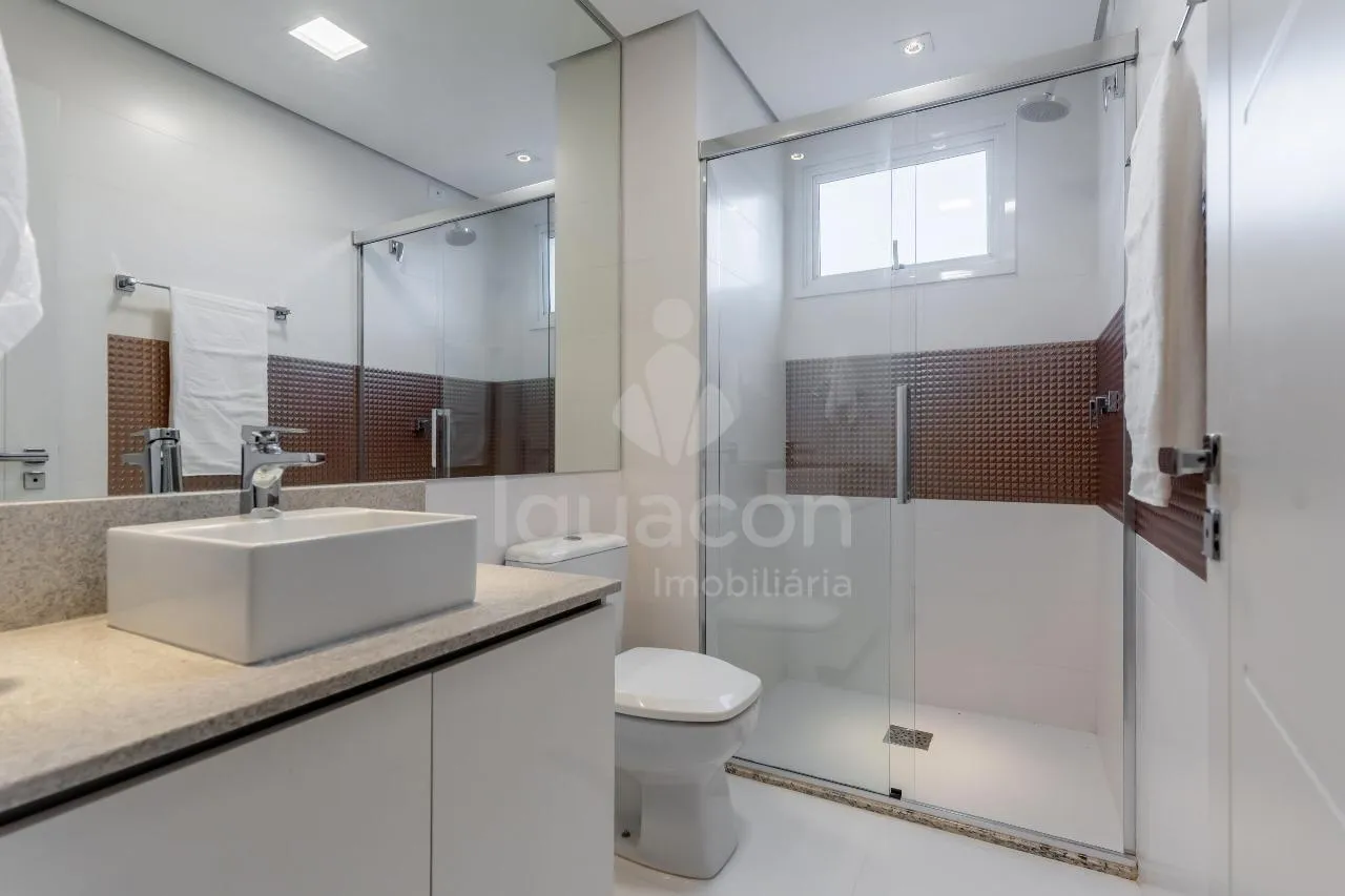 Apartamento com 03 Dormitórios sendo 01 Suíte e Sacada Gourmet no Residencial Dolce Vita no Centro
