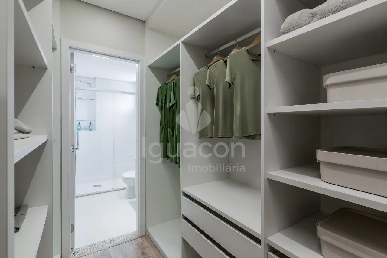 Apartamento com 03 Dormitórios sendo 01 Suíte e Sacada Gourmet no Residencial Dolce Vita no Centro