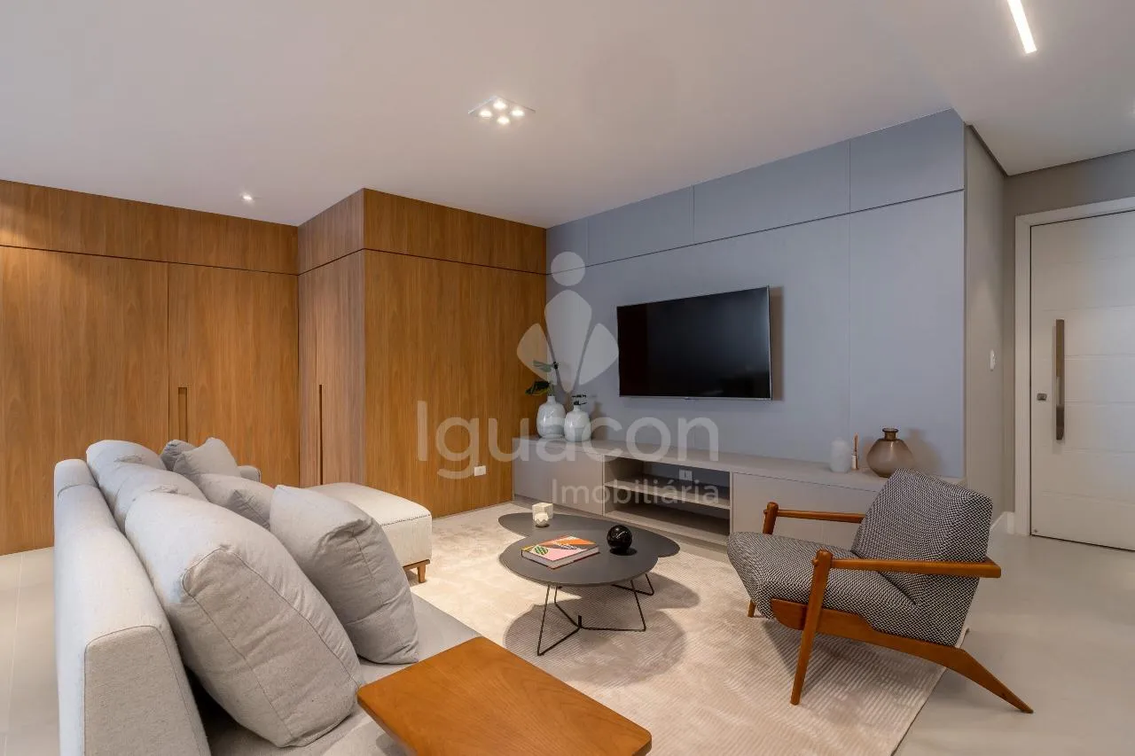 Apartamento com 03 Dormitórios sendo 01 Suíte e Sacada Gourmet no Residencial Dolce Vita no Centro
