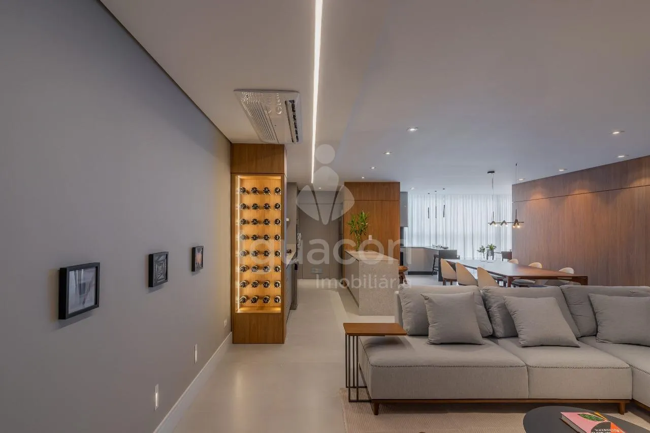 Apartamento com 03 Dormitórios sendo 01 Suíte e Sacada Gourmet no Residencial Dolce Vita no Centro