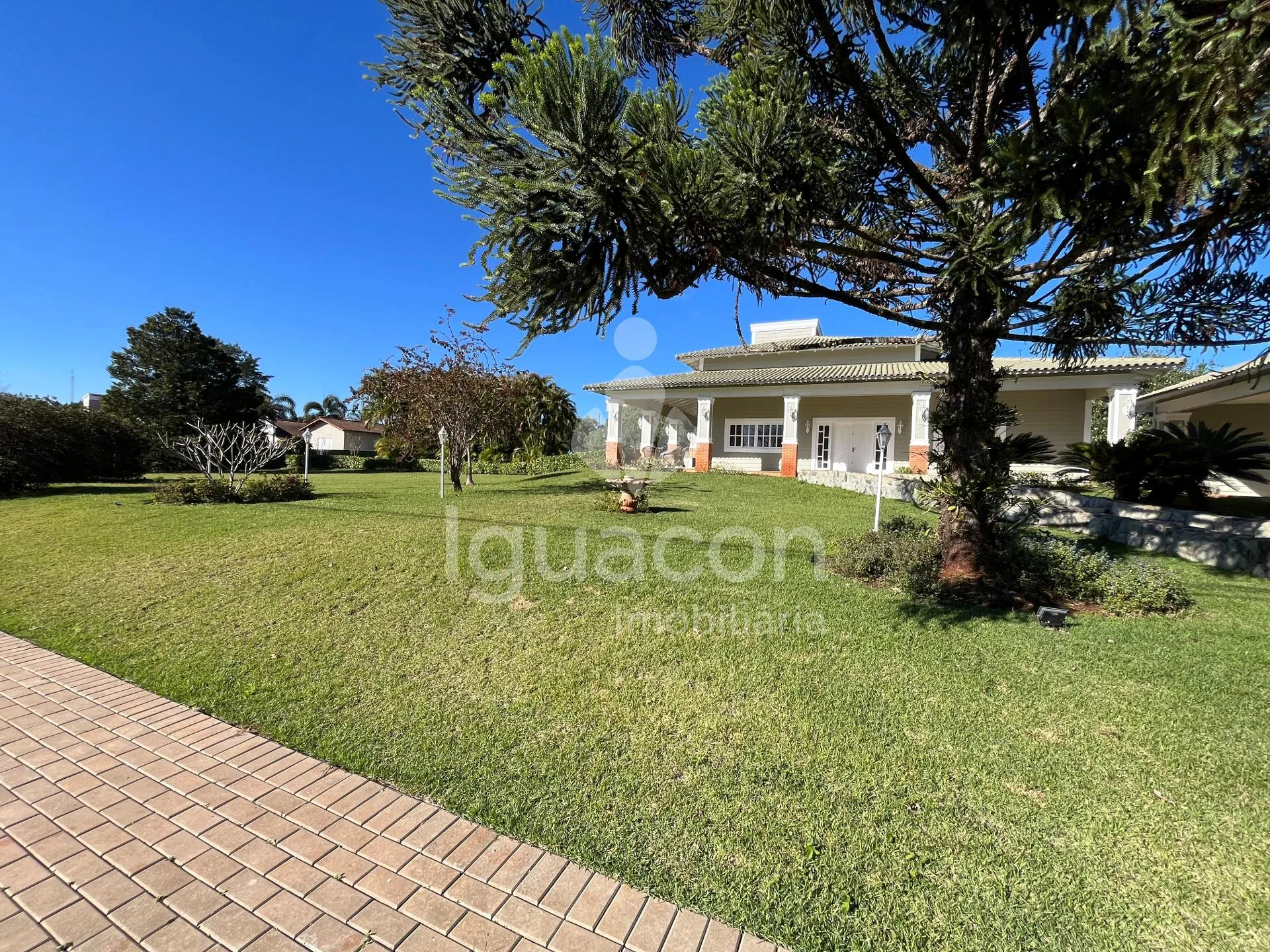 Casa Alto Padrão no Condomínio Chácara Natureza
