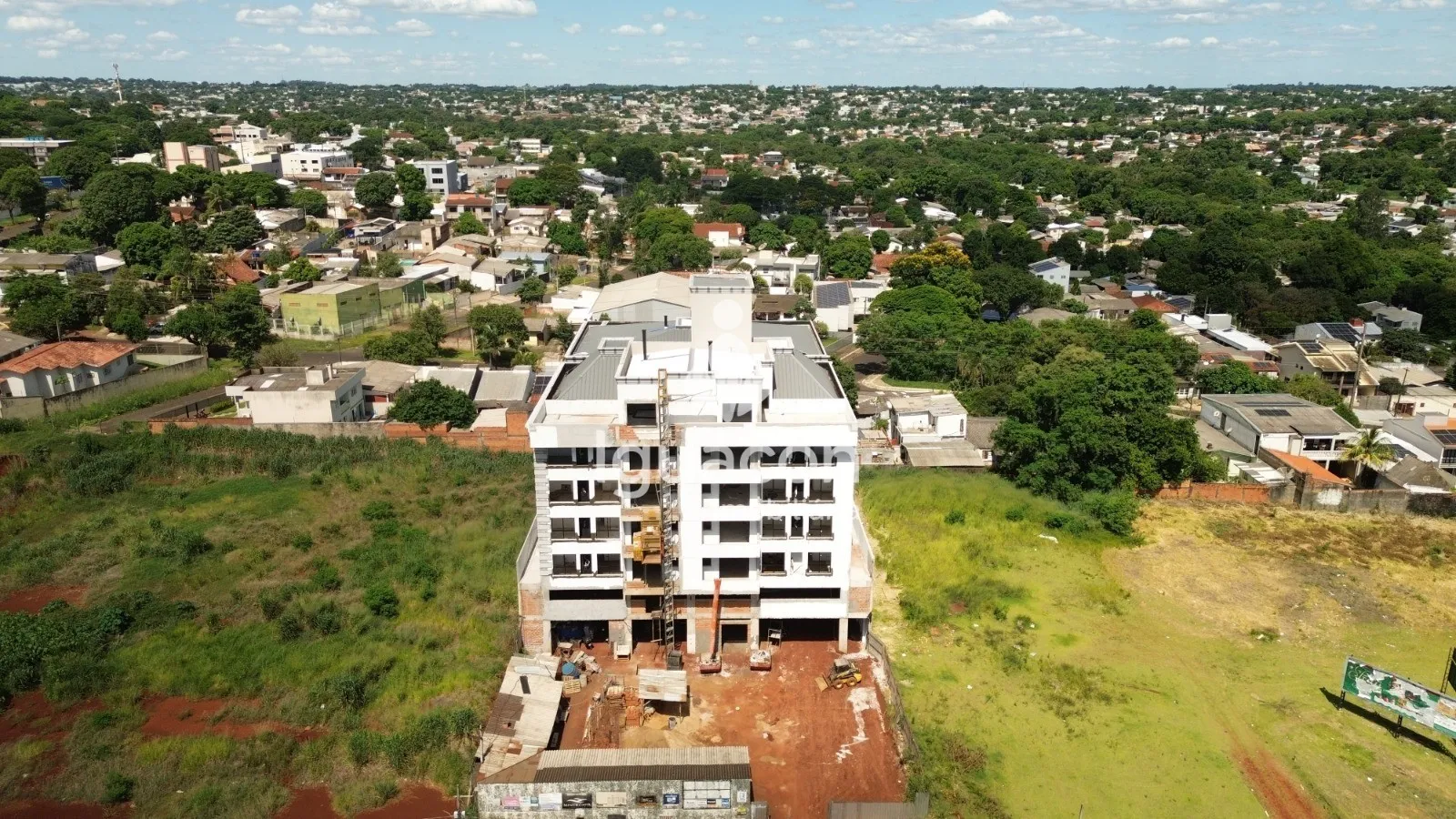 Duas Salas Comerciais de 99,73m² Lê Classic