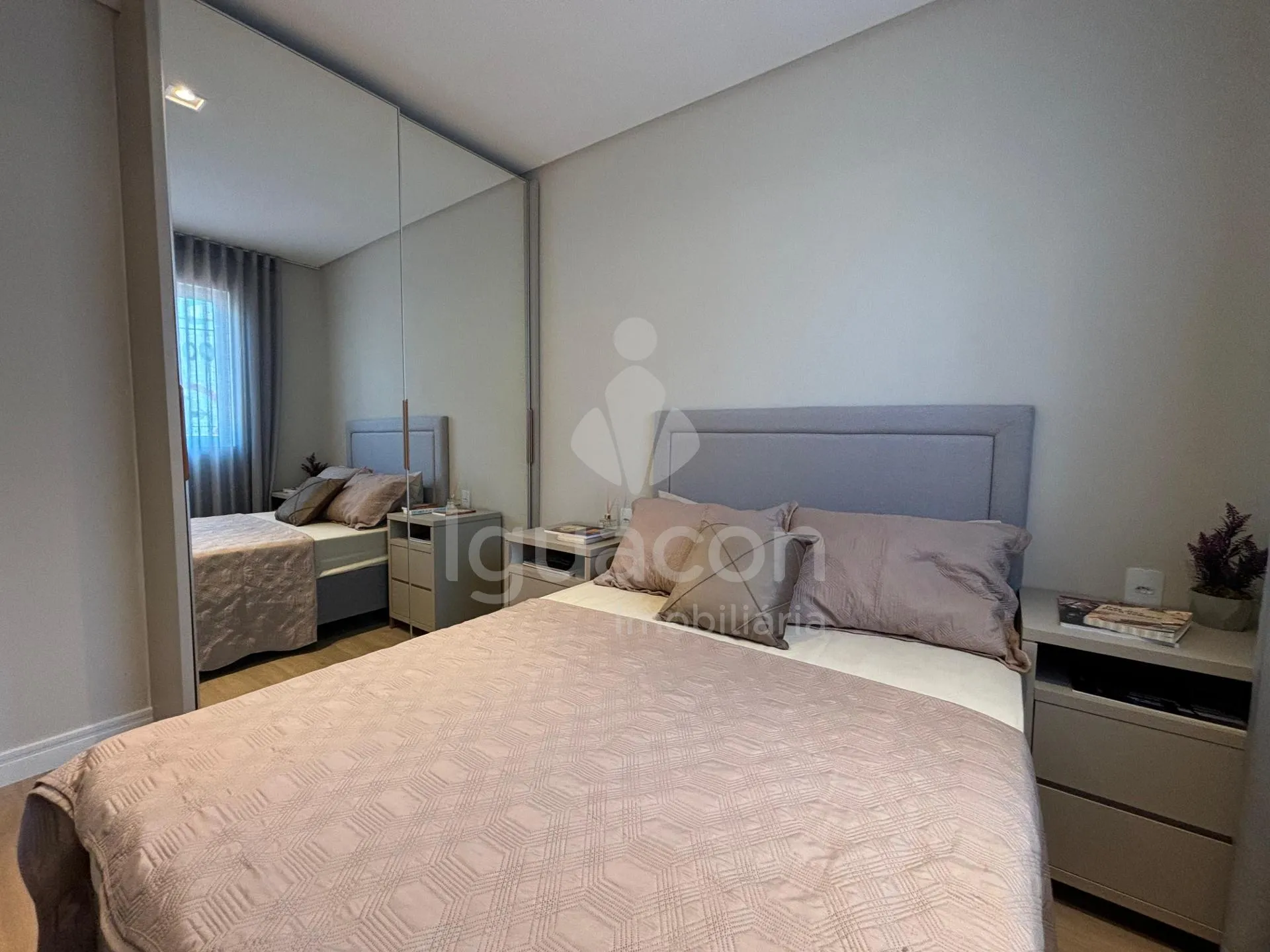Apartamento com 02 Dormitórios ou 01 Dormitório e Suite no Residencial Sunset Club