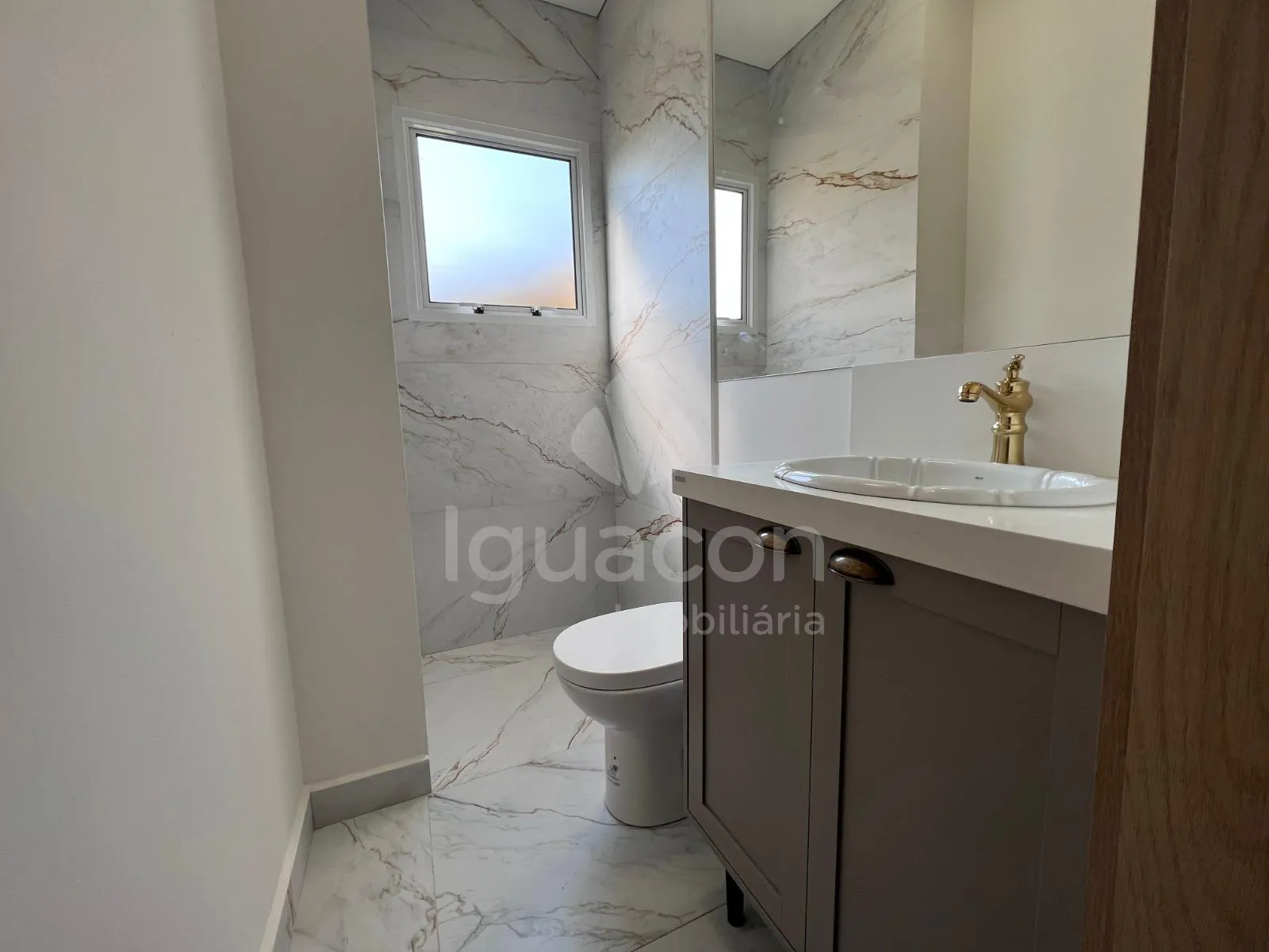 Apartamento de 02 Dormitórios ou 03 Sendo 01 Suite no Grand Solaris Club Residence