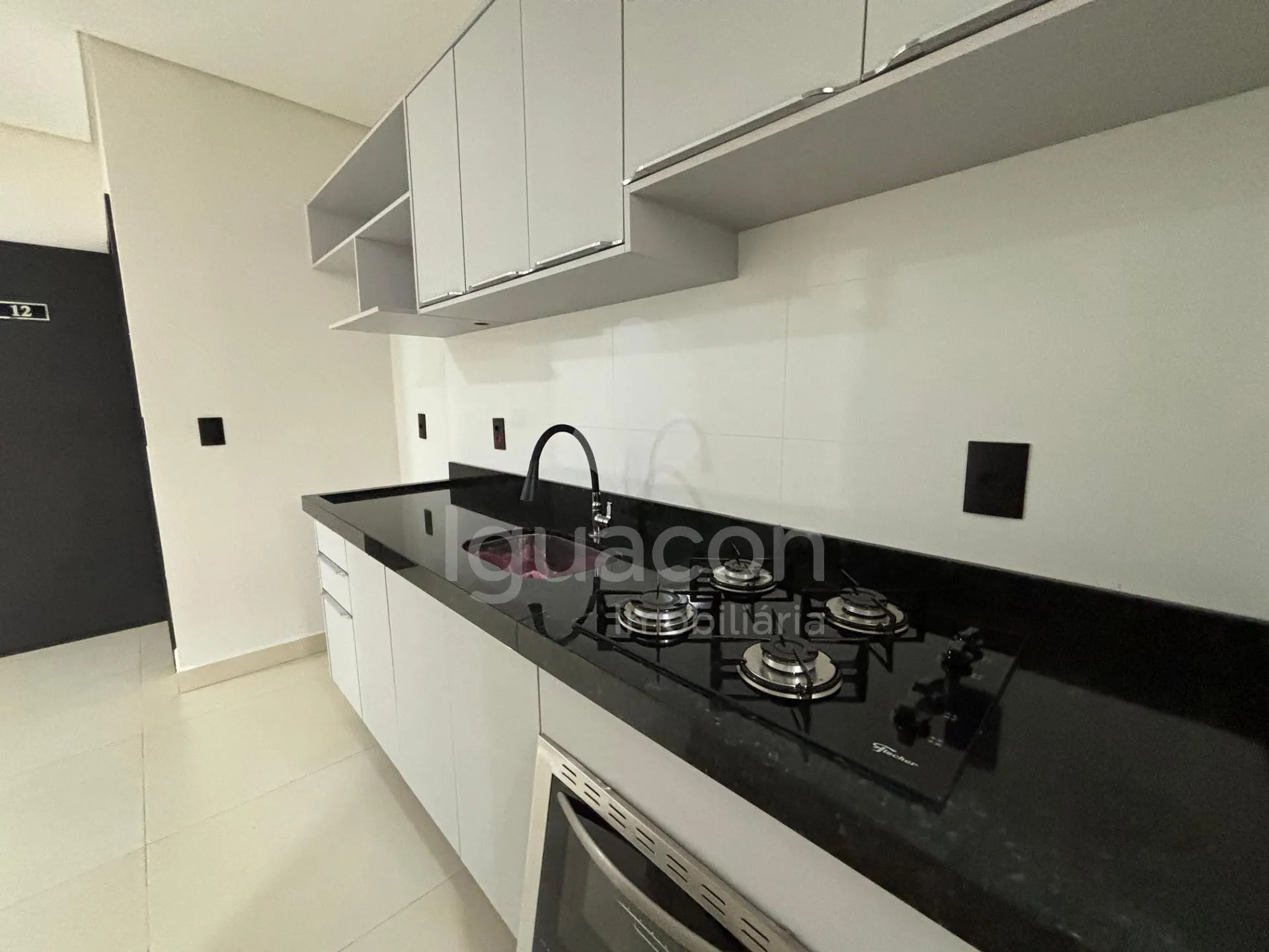 Apartamento no Davilla III