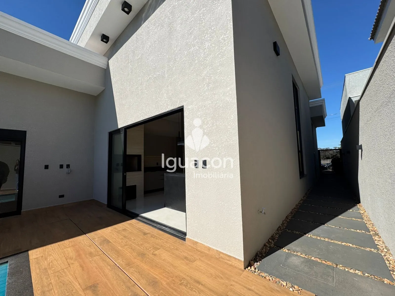 Casa no Condomínio Águas Claras
