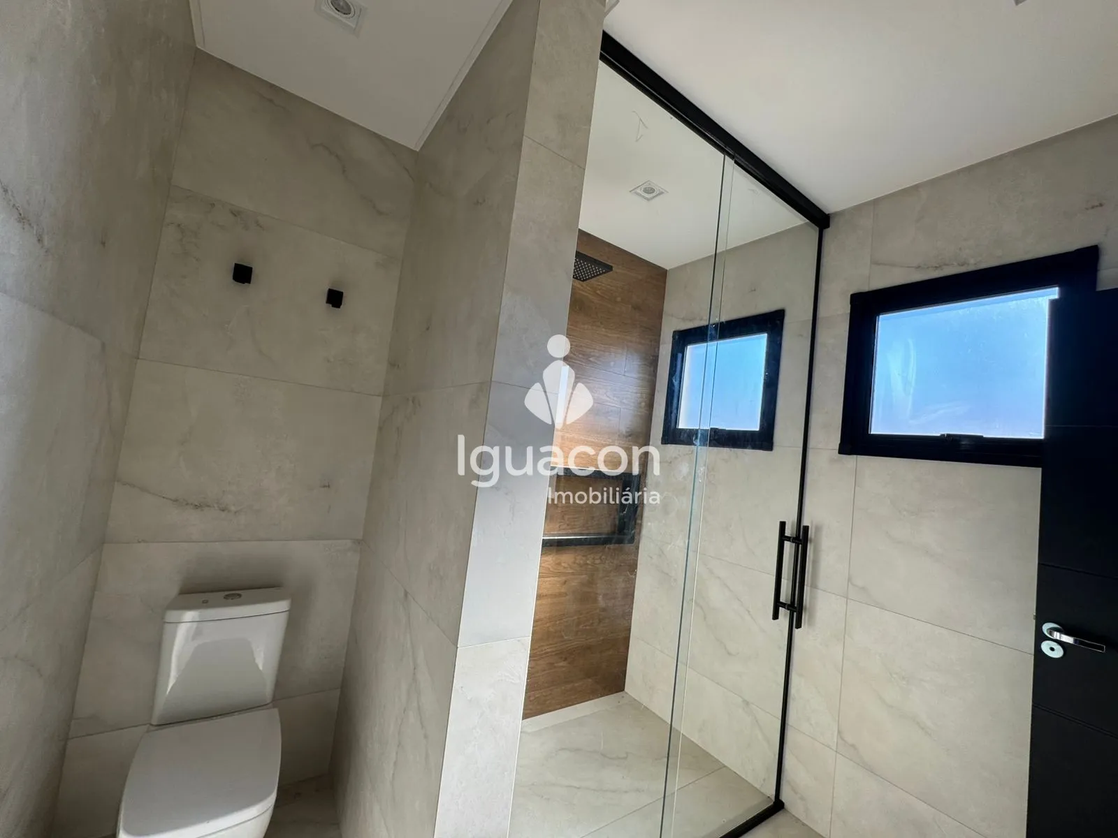 Casa no Condomínio Águas Claras