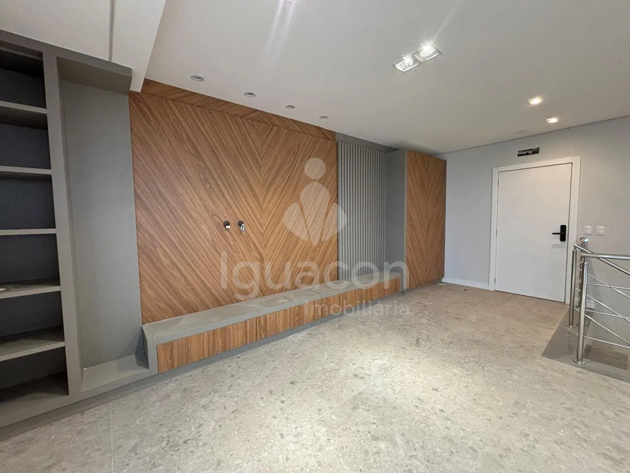 Cobertura Duplex Semi Mobiliada Alto Padrão no Residencial Liberty