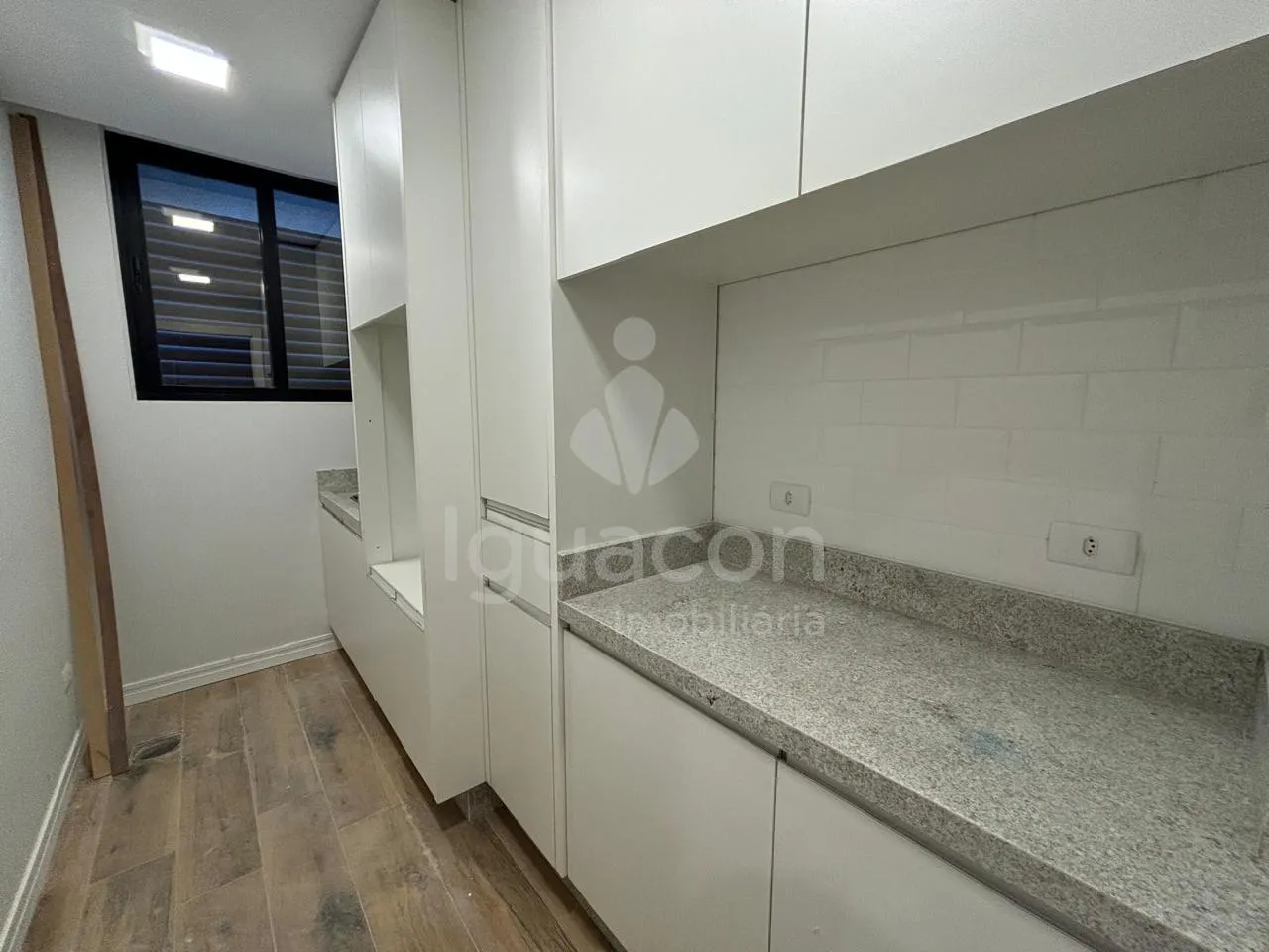 Cobertura Duplex Semi Mobiliada Alto Padrão no Residencial Liberty