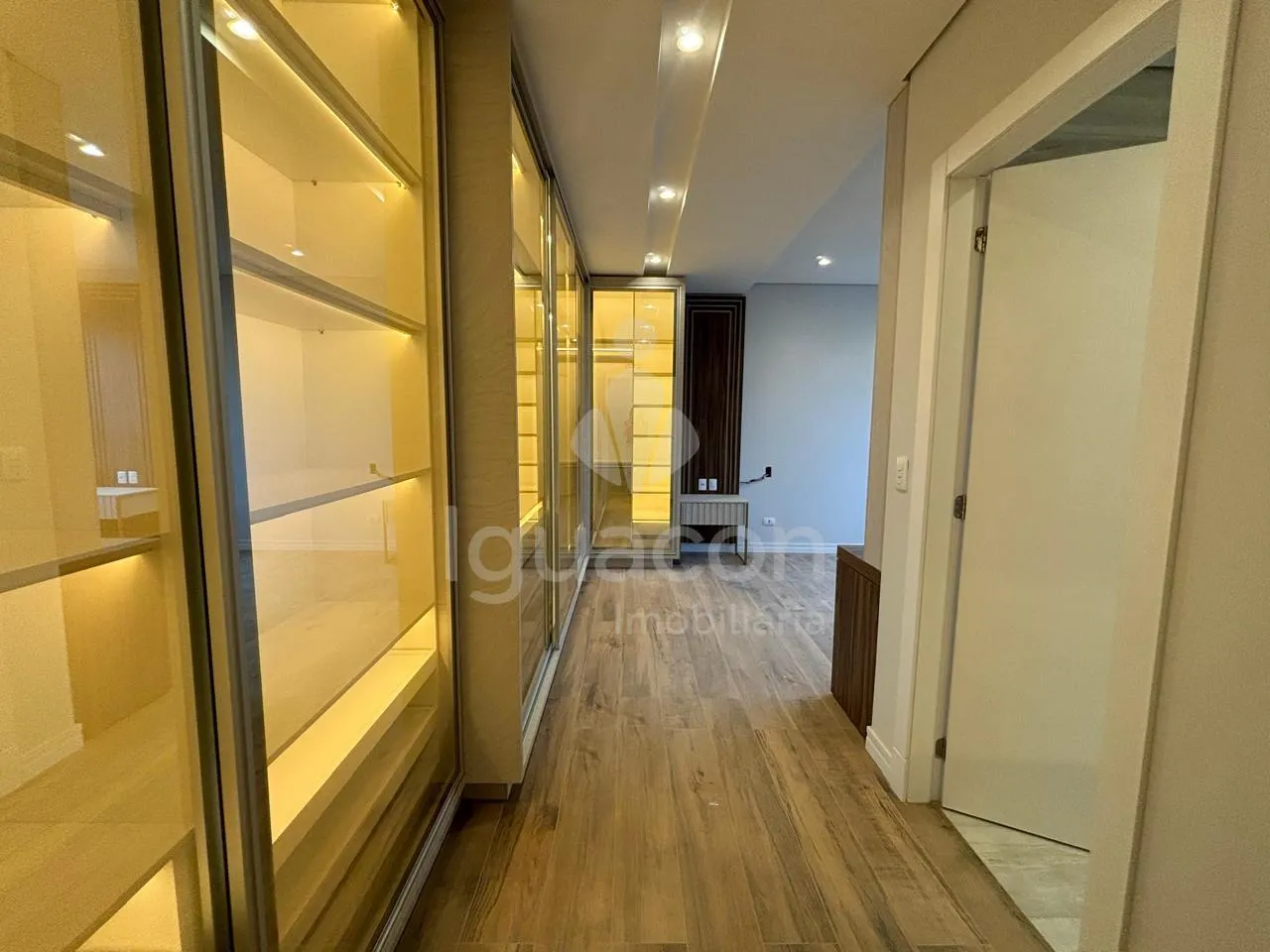 Cobertura Duplex Semi Mobiliada Alto Padrão no Residencial Liberty