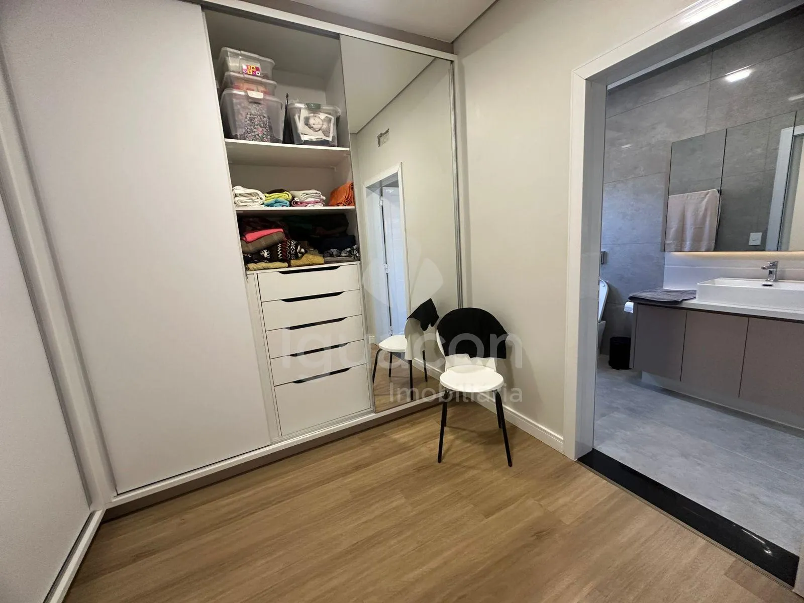Sobrado no Condomínio Residencial Safira