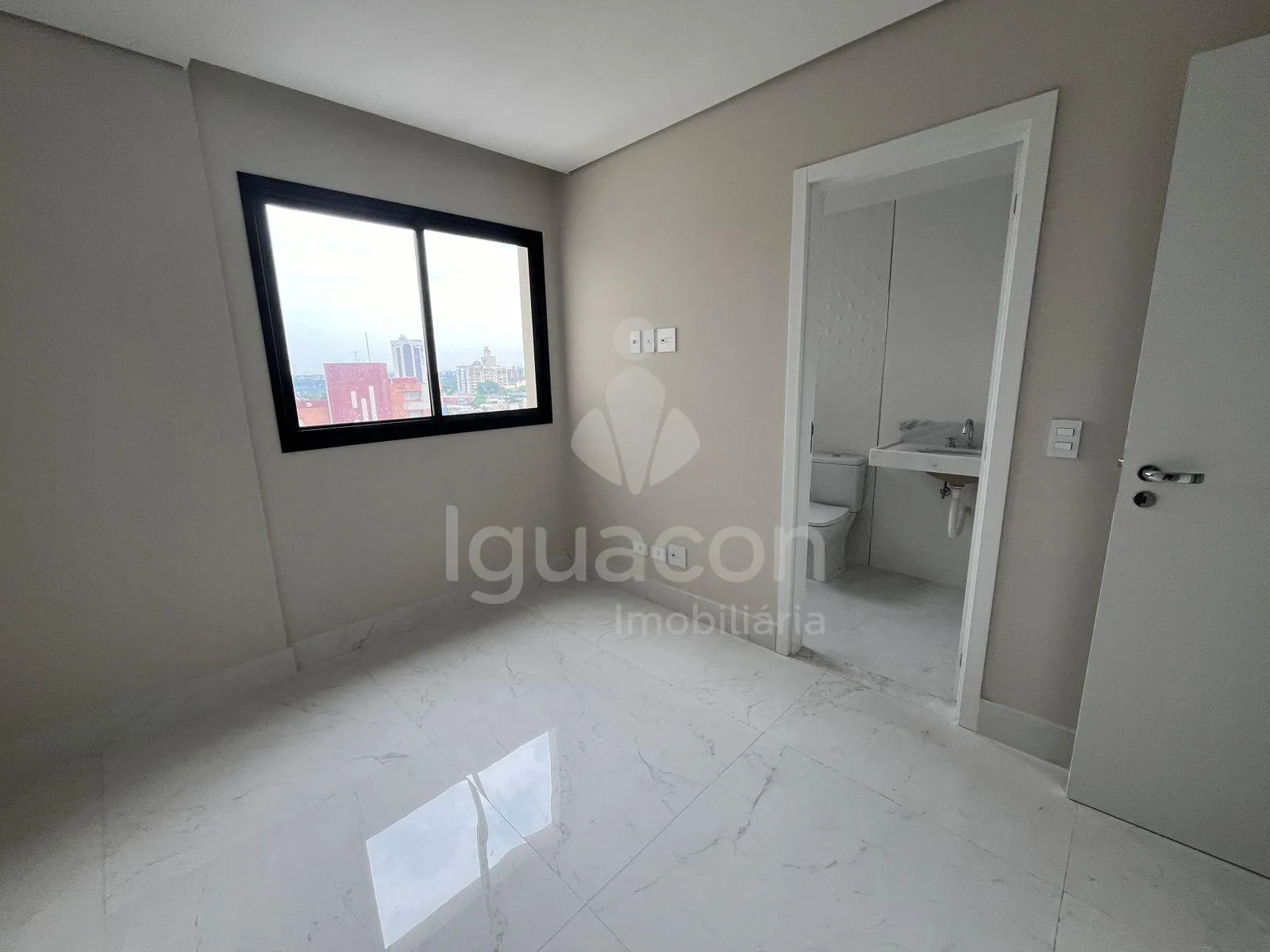 Apartamento no Residencial Solar Renoir