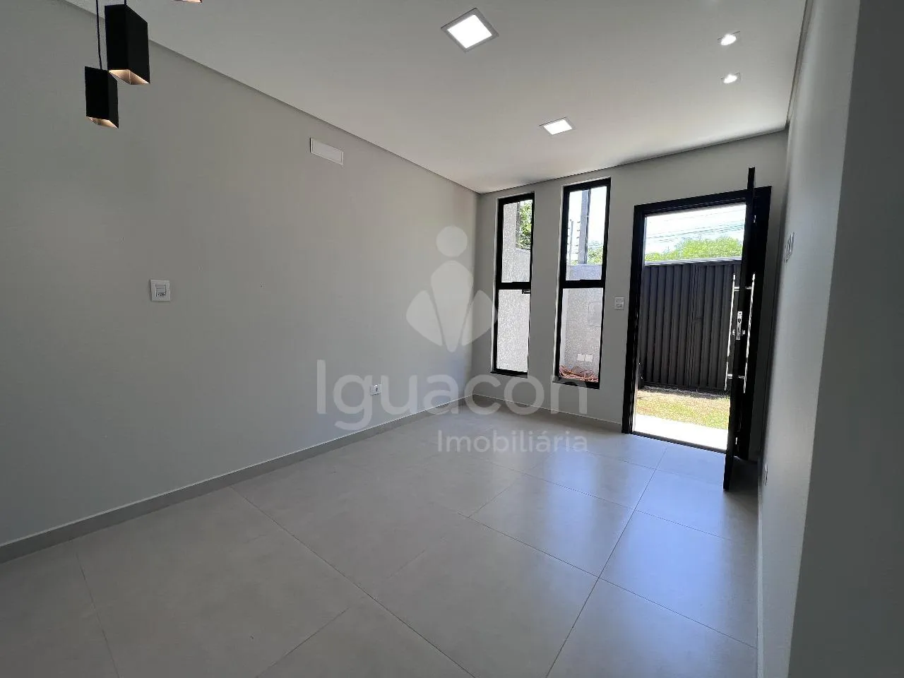 Casa com 02 Dormitórios no Parque Imperatriz próximo Vila A