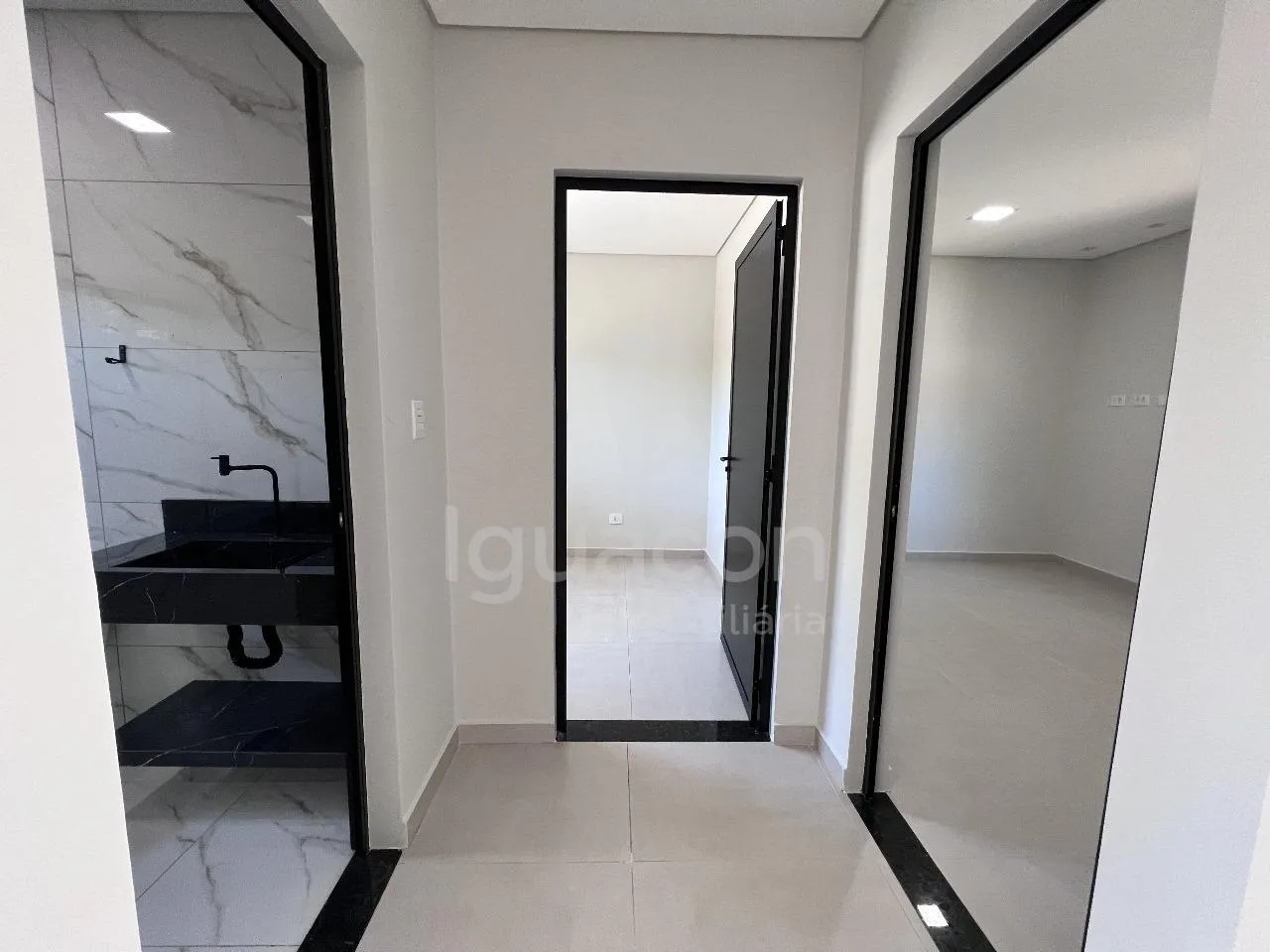 Casa com 02 Dormitórios no Parque Imperatriz próximo Vila A