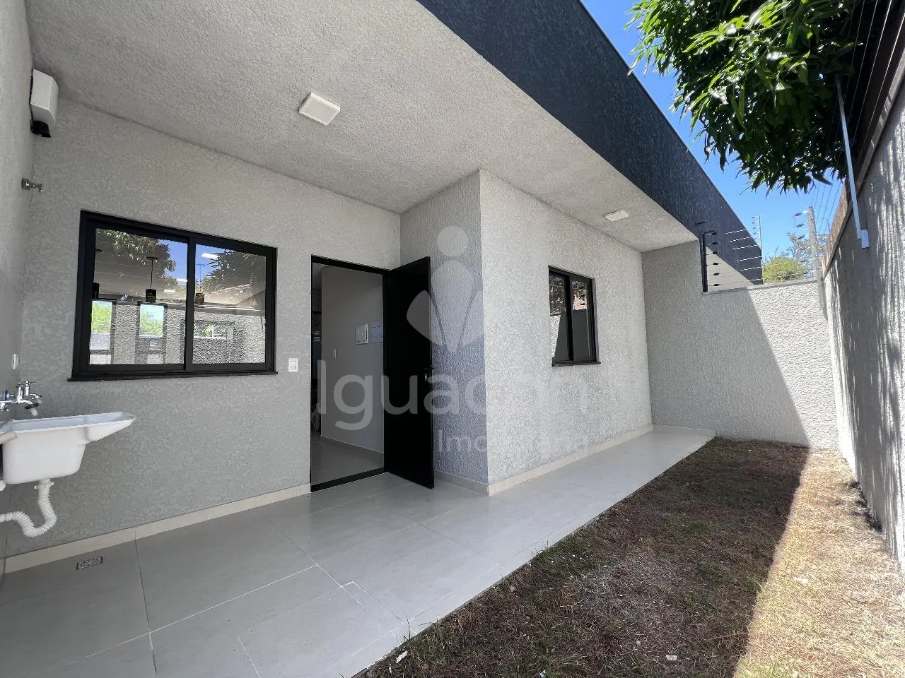 Casa com 02 Dormitórios no Parque Imperatriz próximo Vila A