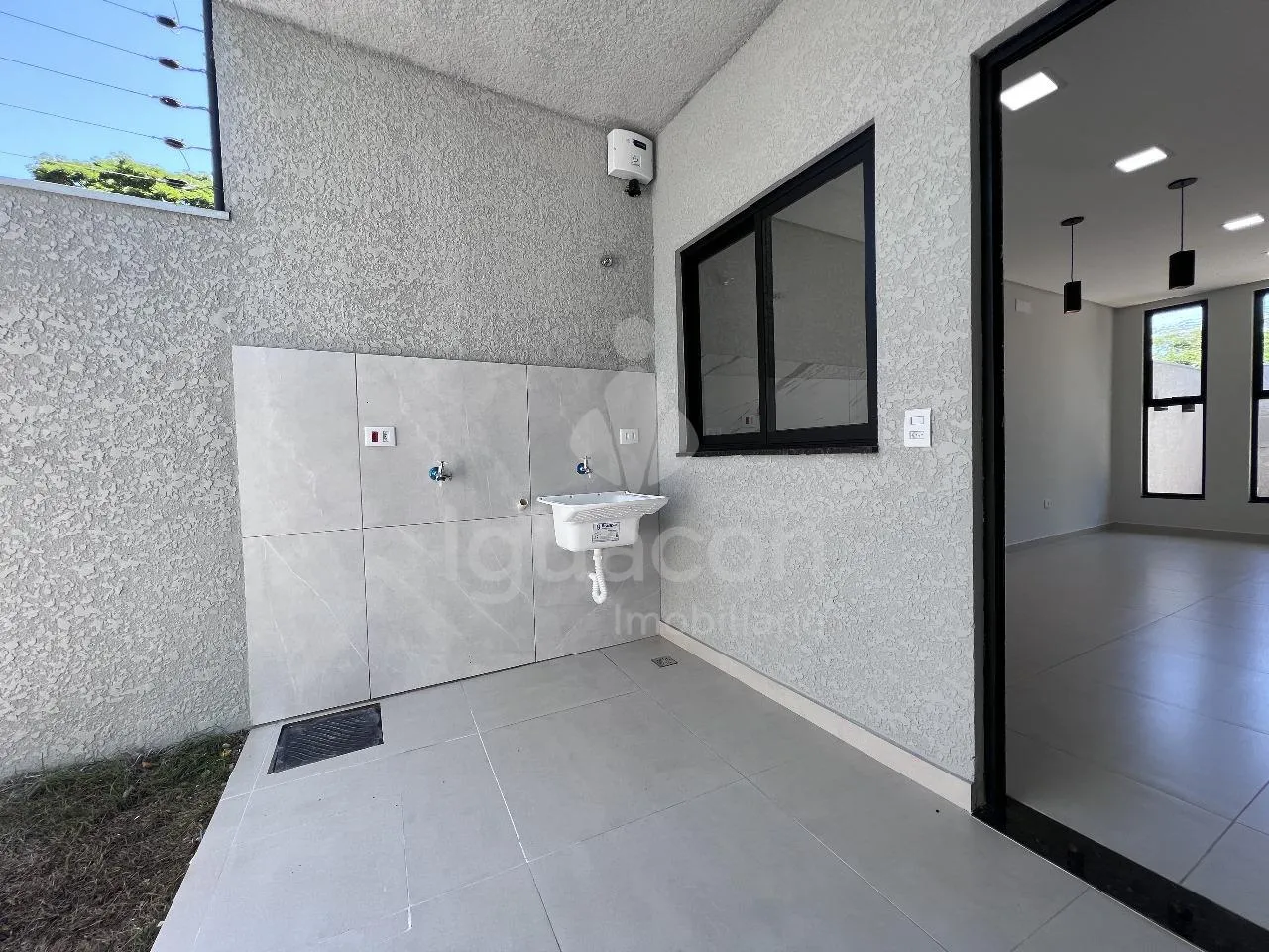 Casa com 02 Dormitórios no Parque Imperatriz próximo Vila A