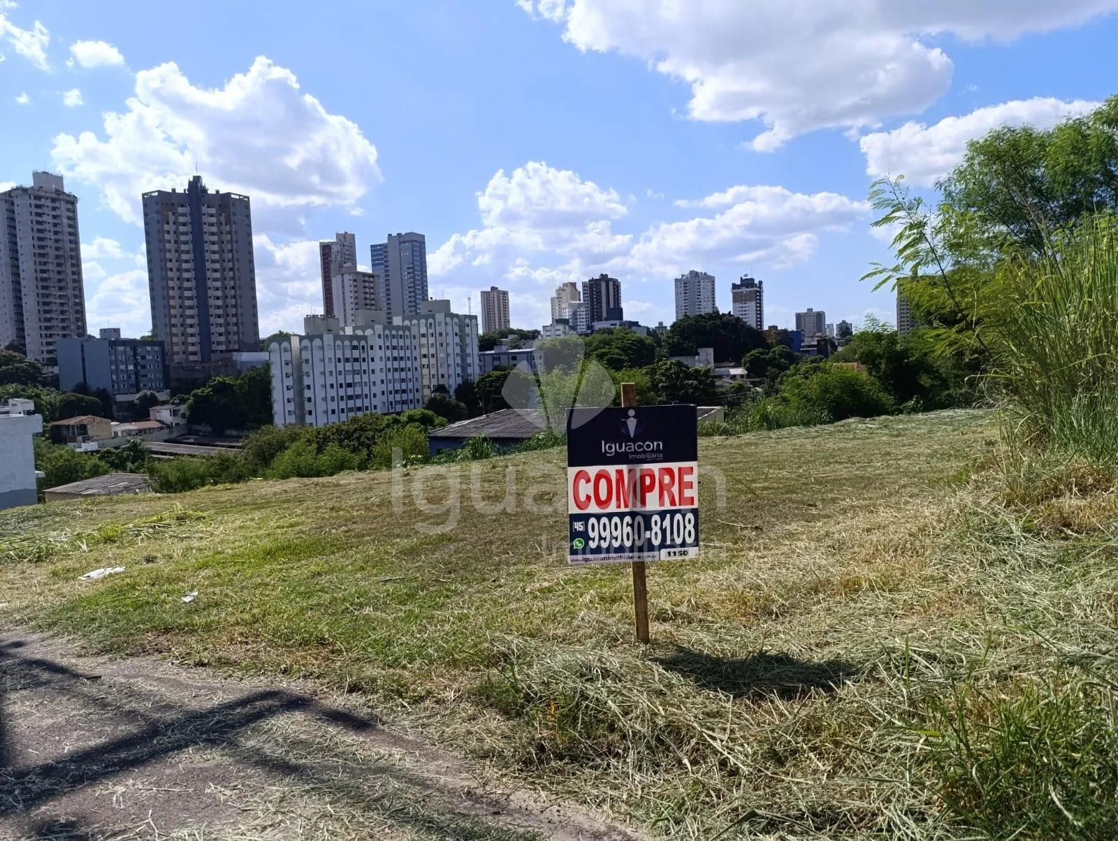 Terreno de 463,84m² no Centro próximo Avenida General Meira