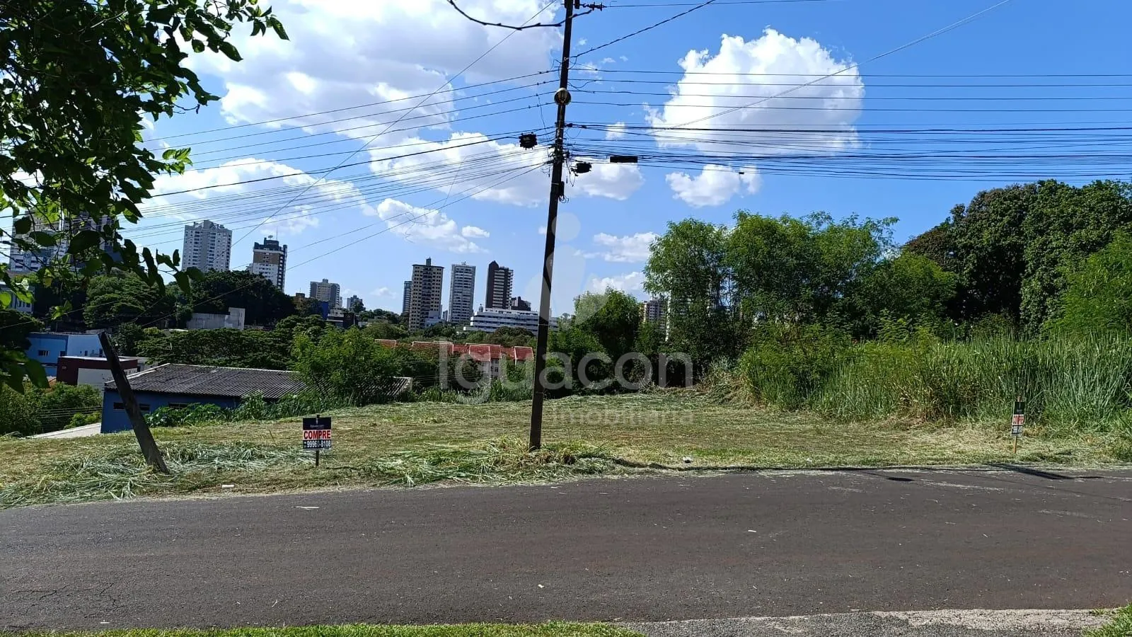 Terreno de 463,84m² no Centro próximo Avenida General Meira