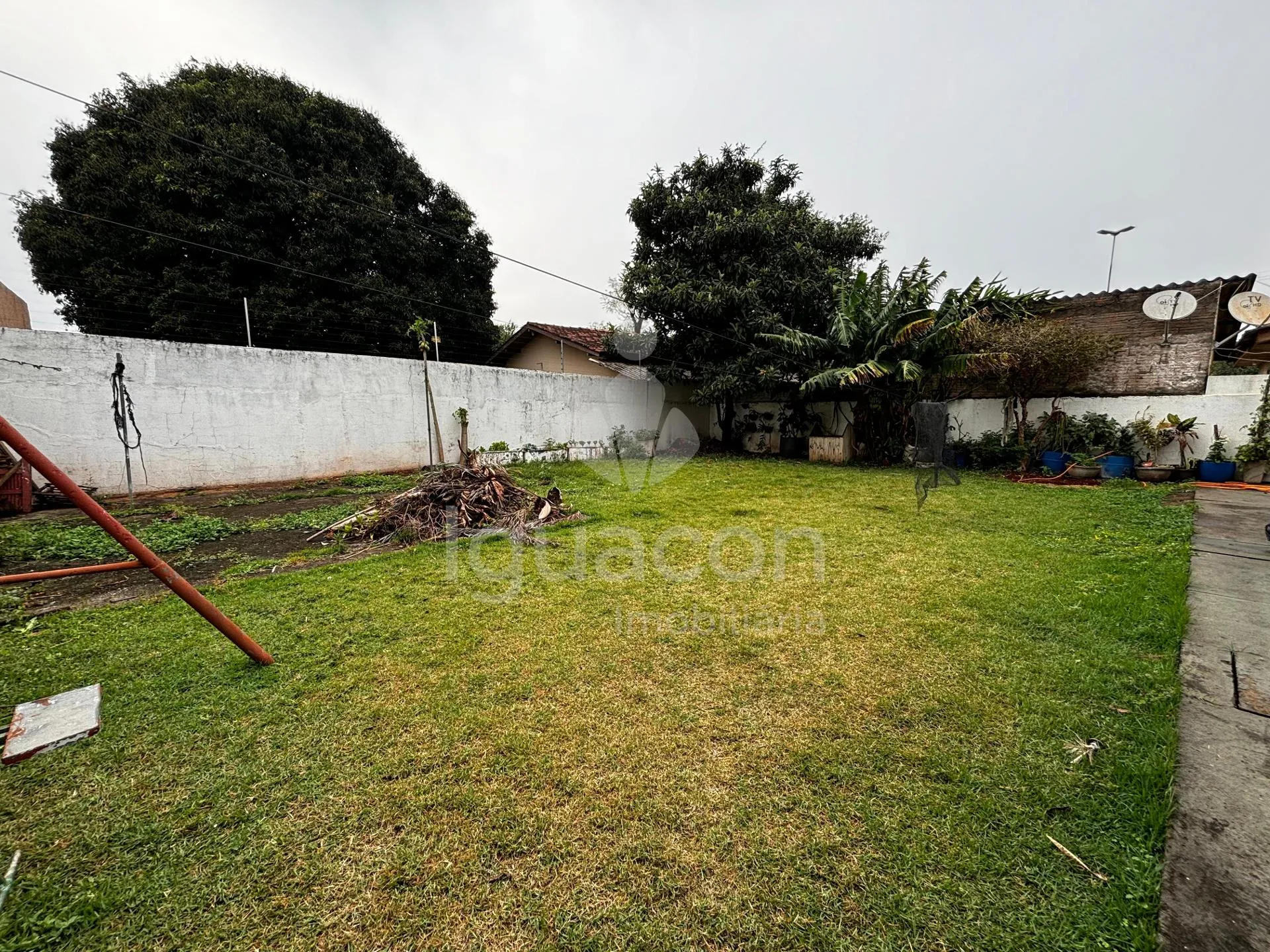 Casa com 03 Dormitórios sendo 01 Suite na Vila A próximo Hospital Itamed
