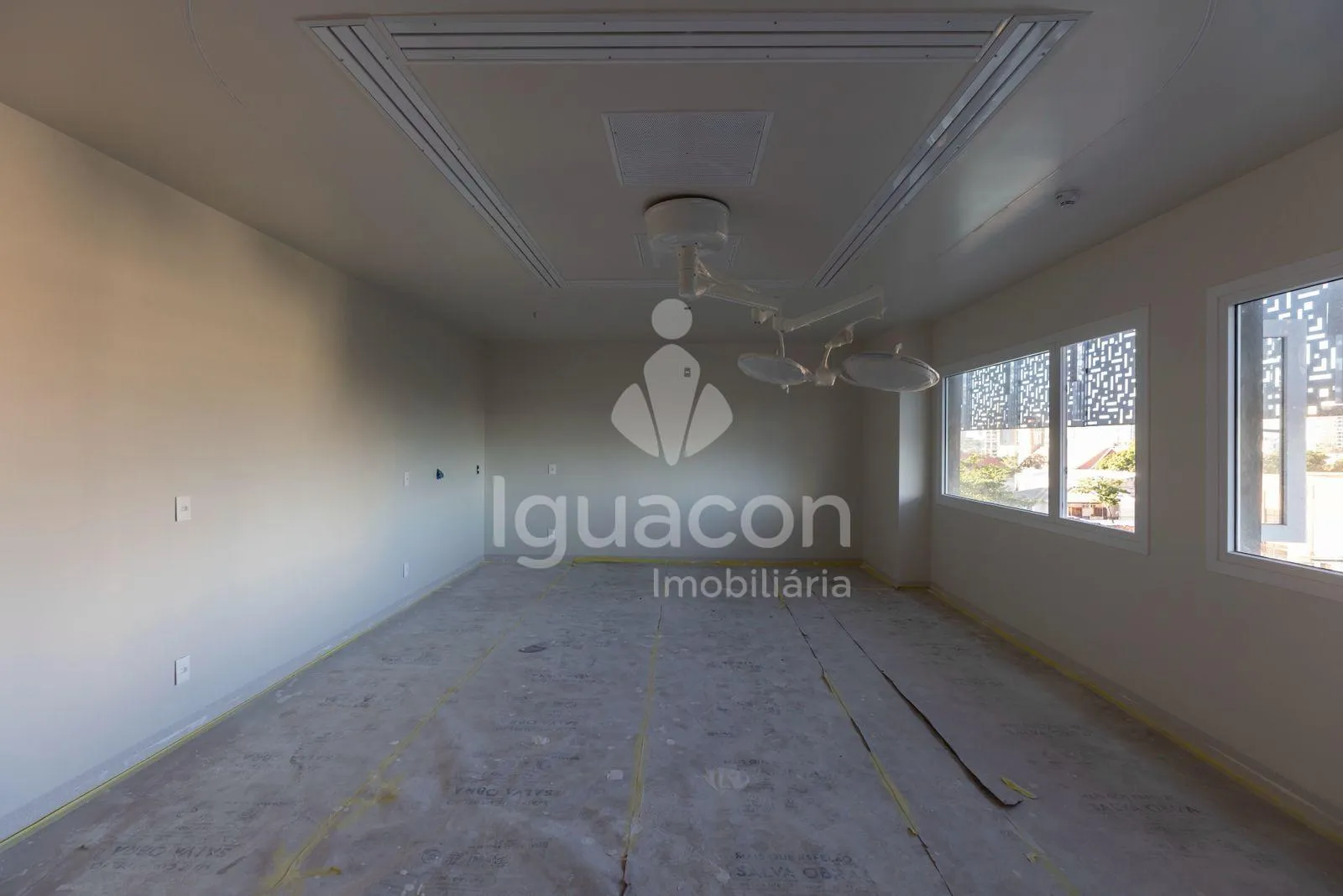 Consultórios de 41m² a 62m² no Day Medical Center no Centro