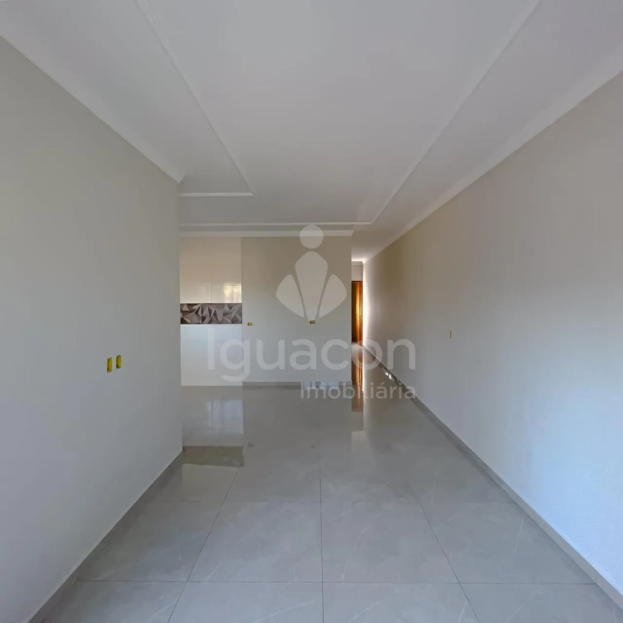 Casa com 02 Dormitórios sendo 01 Suite no Jardim Cataratas