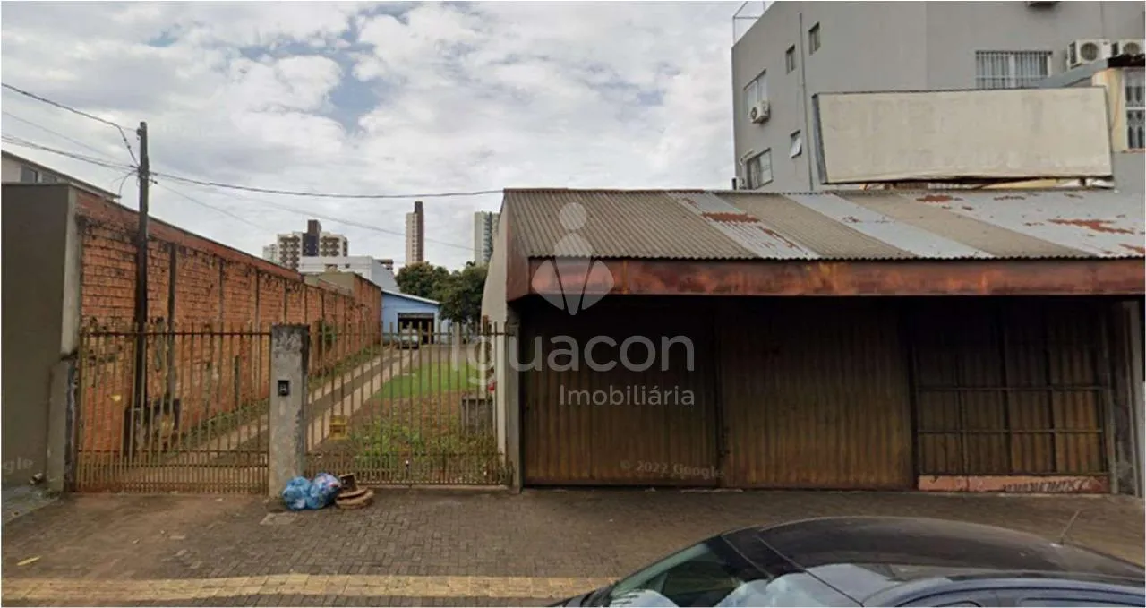 Terreno de 2.100m² no Centro Fácil Acesso a Avenida Brasil e Avenida Paraná