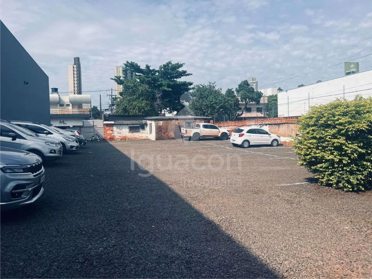 Terreno de 2.100m² no Centro Fácil Acesso a Avenida Brasil e Avenida Paraná