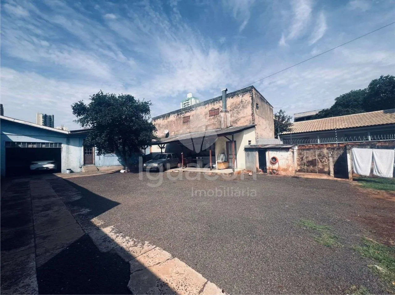 Terreno de 2.100m² no Centro Fácil Acesso a Avenida Brasil e Avenida Paraná