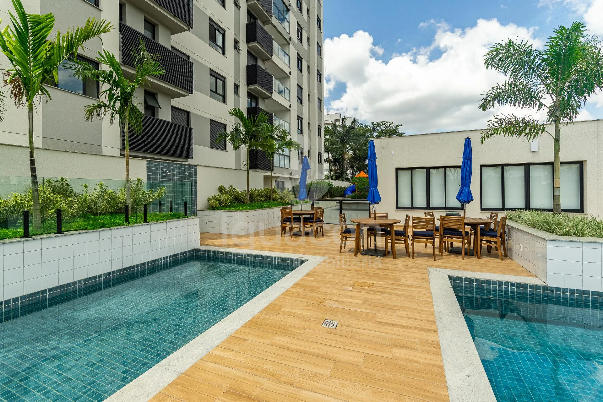 Apartamentos de 02 Dormitórios sendo 01 Suite e Sacada no Supreme Home Club em Joinville