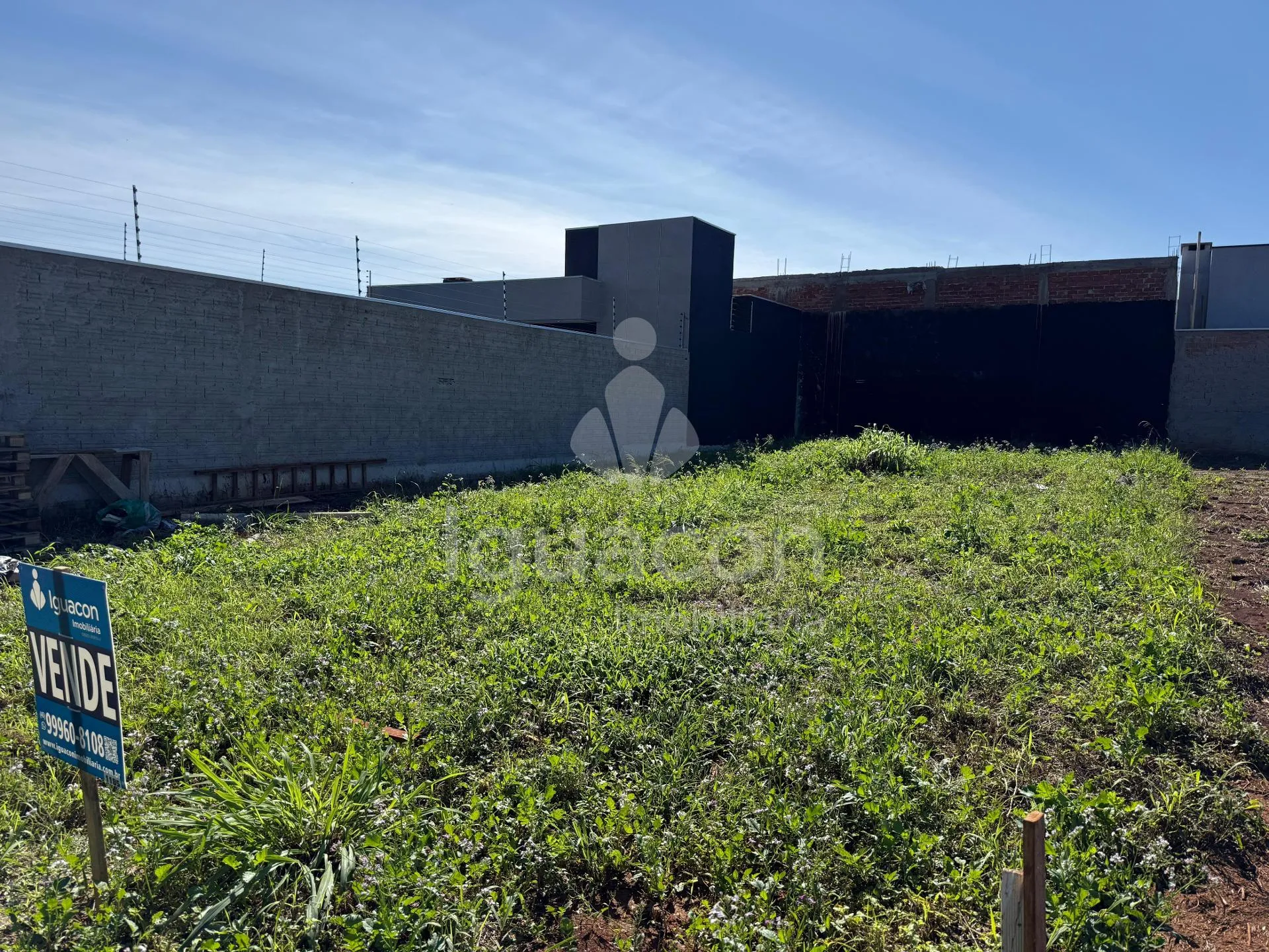 Terreno de 250m² no Loteamento Santiago próximo Morumbi
