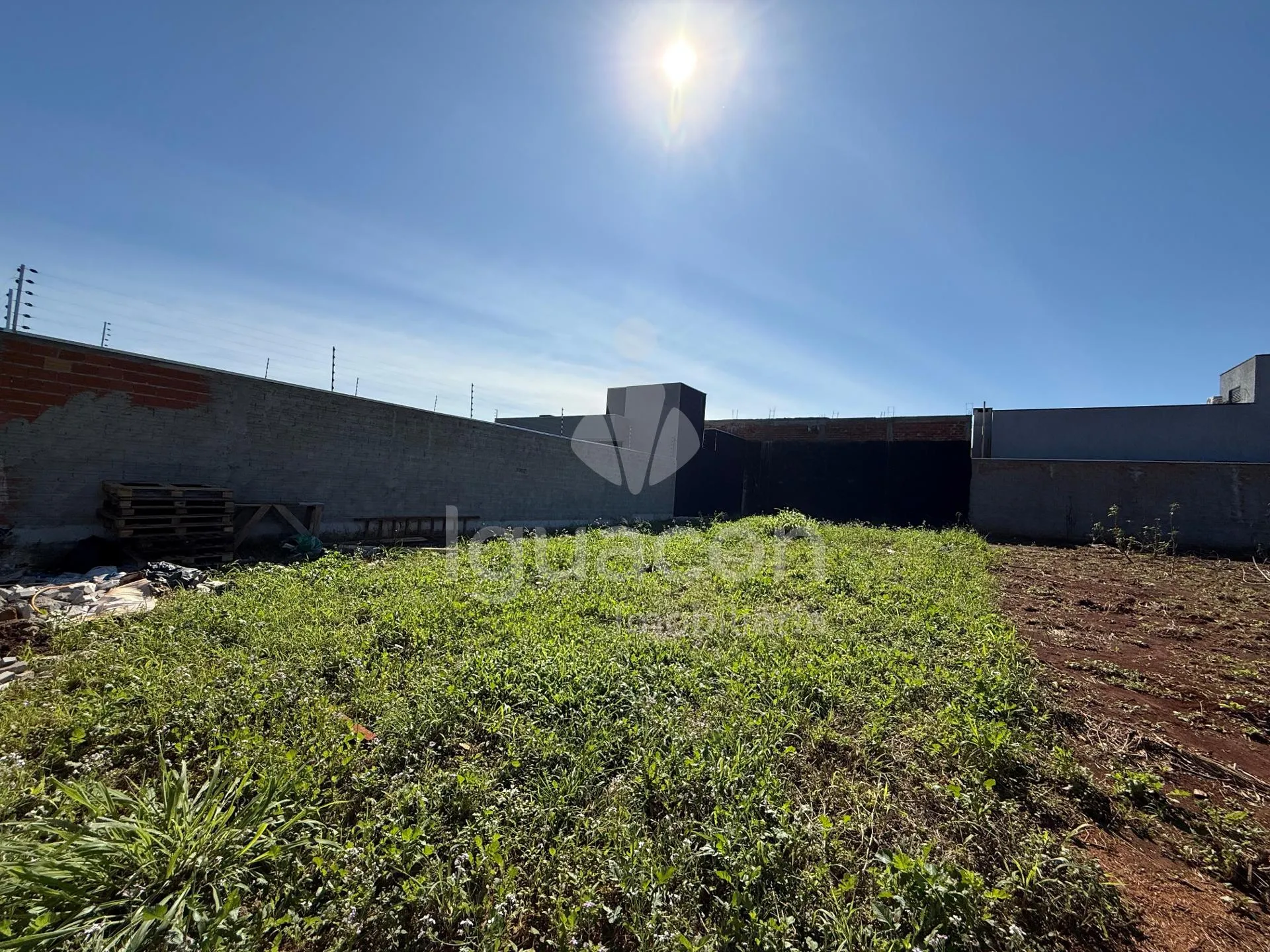 Terreno de 250m² no Loteamento Santiago próximo Morumbi