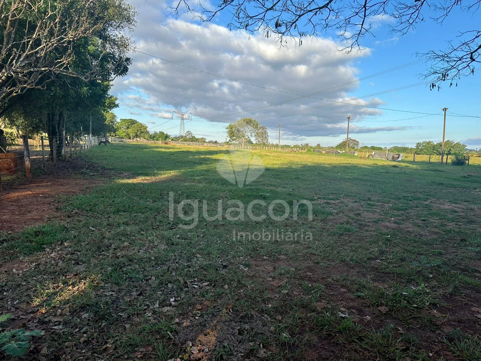 Chácara de 59.400m² no Jardim Cedro