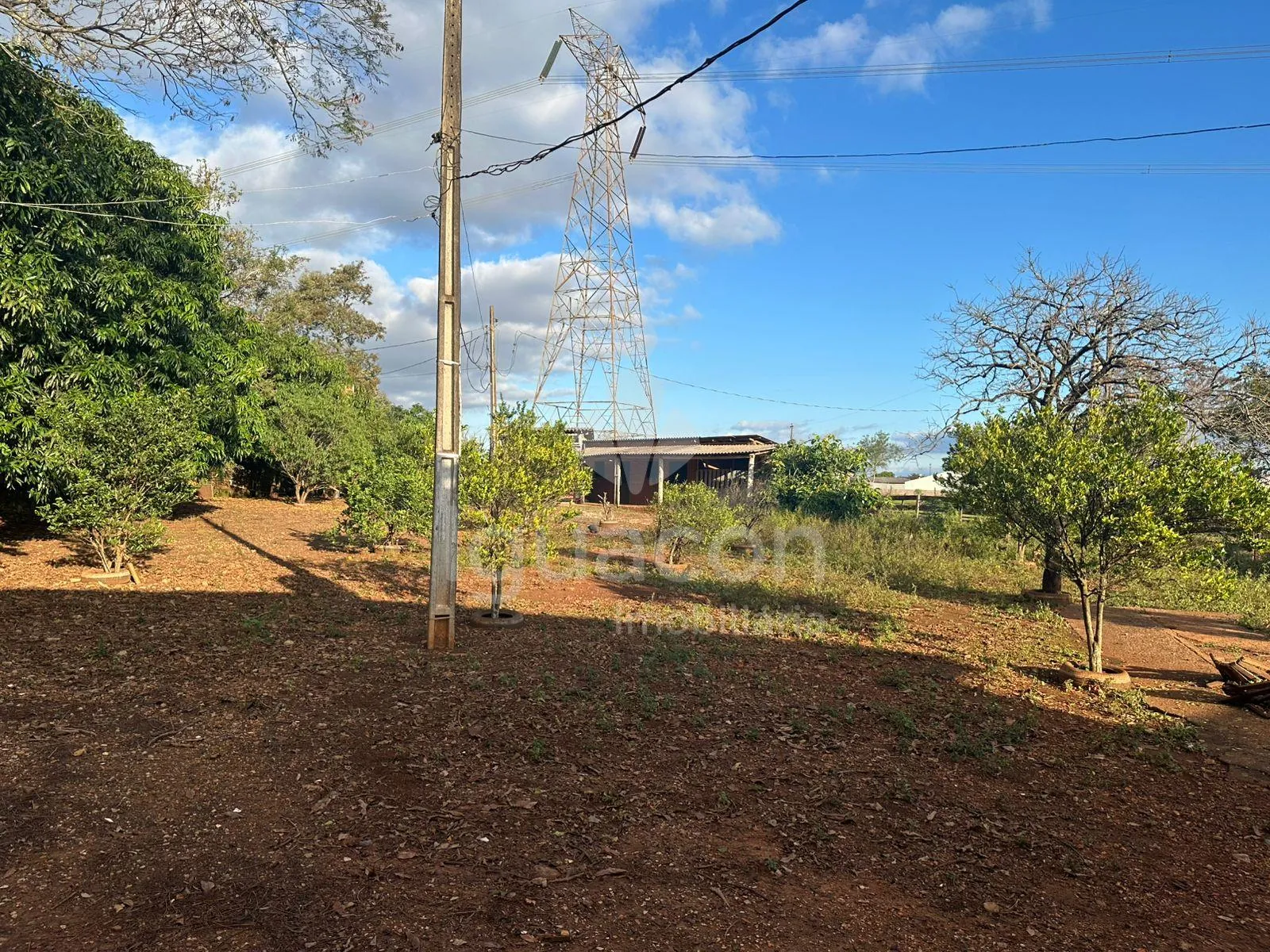 Chácara de 59.400m² no Jardim Cedro