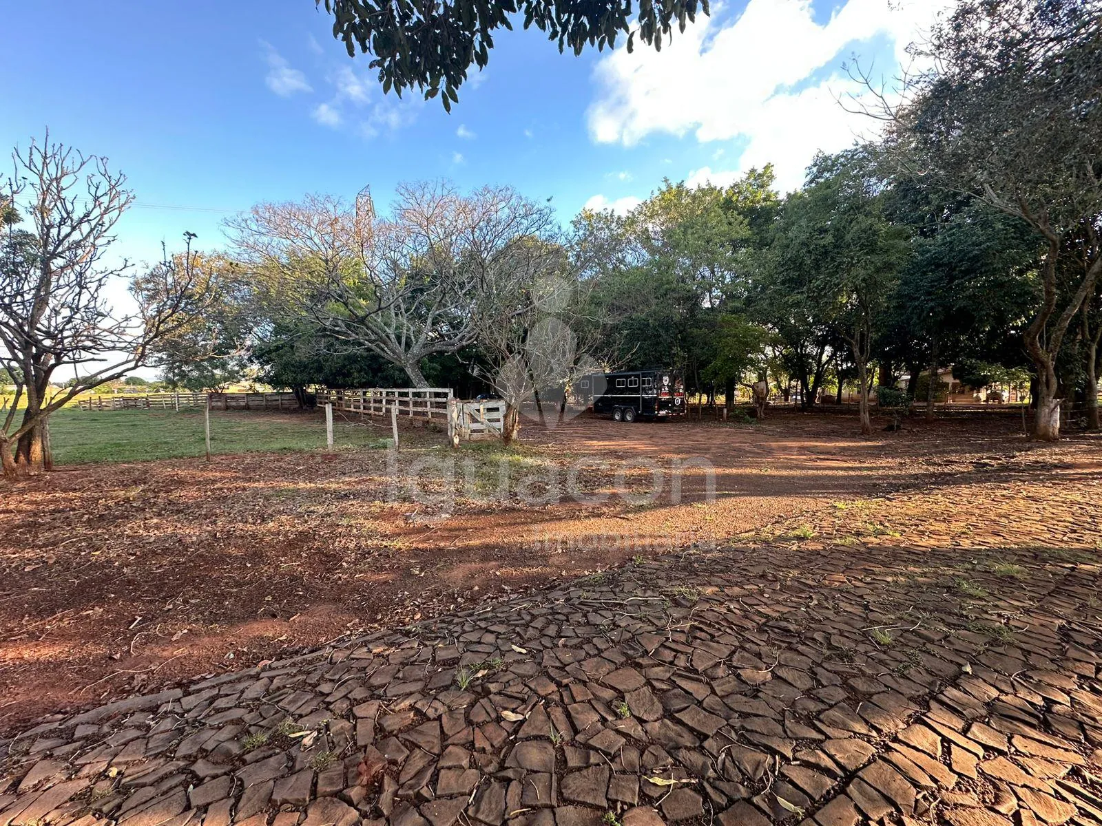 Chácara de 59.400m² no Jardim Cedro