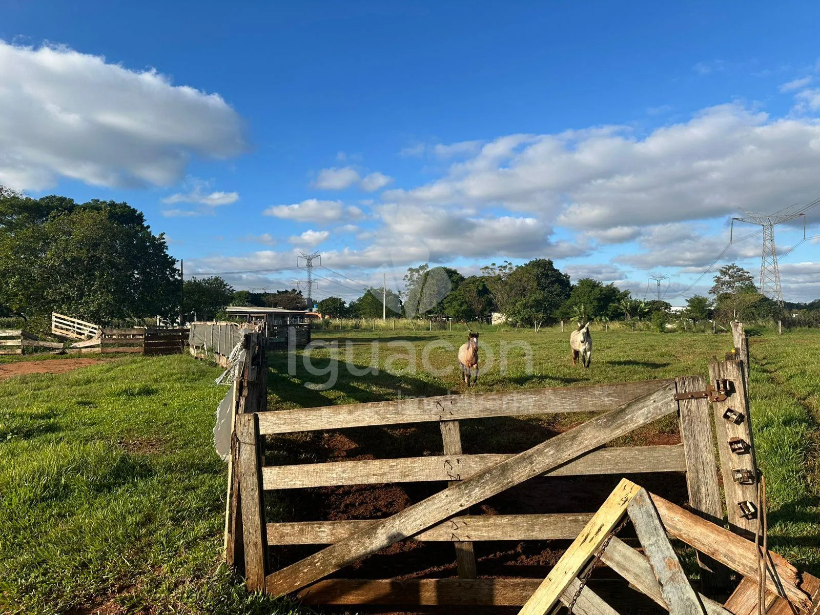 Chácara de 59.400m² no Jardim Cedro