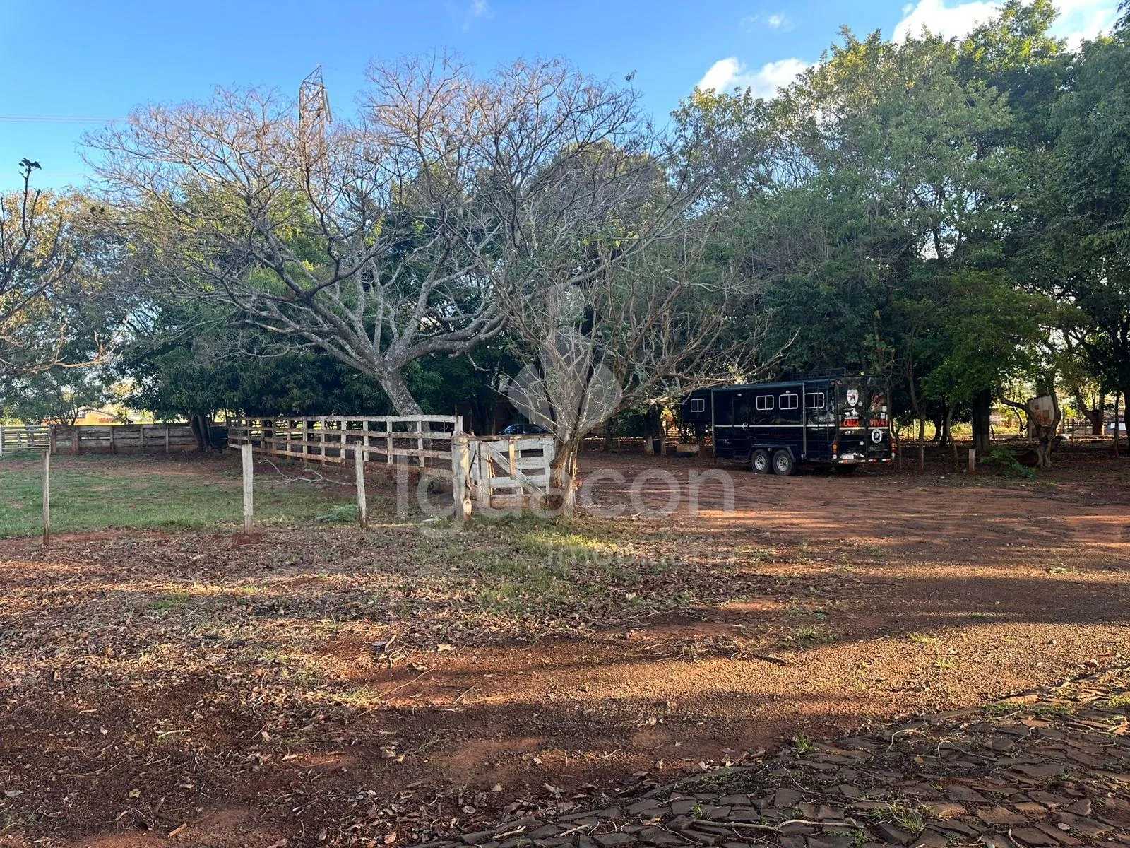 Chácara de 59.400m² no Jardim Cedro