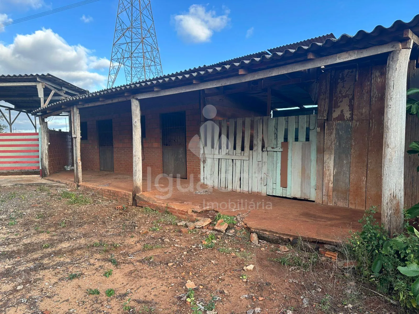 Chácara de 59.400m² no Jardim Cedro
