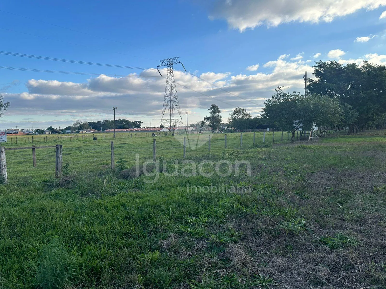 Chácara de 59.400m² no Jardim Cedro