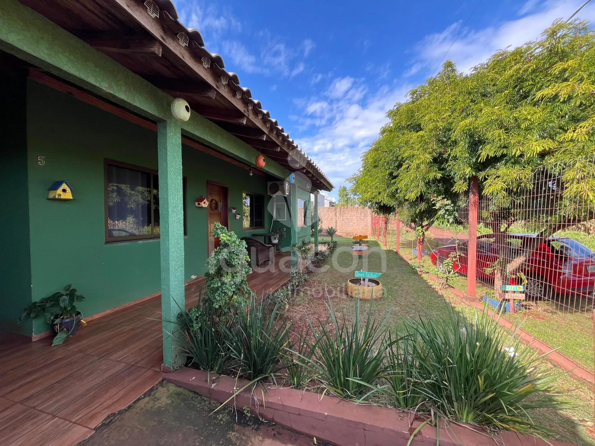 Casa no Lote Grande em Região Rural