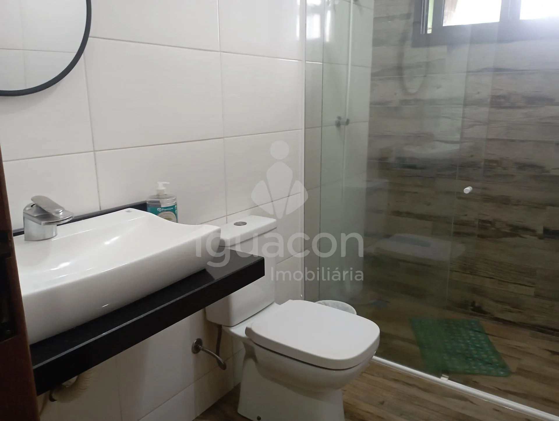 Casa no Lote Grande em Região Rural