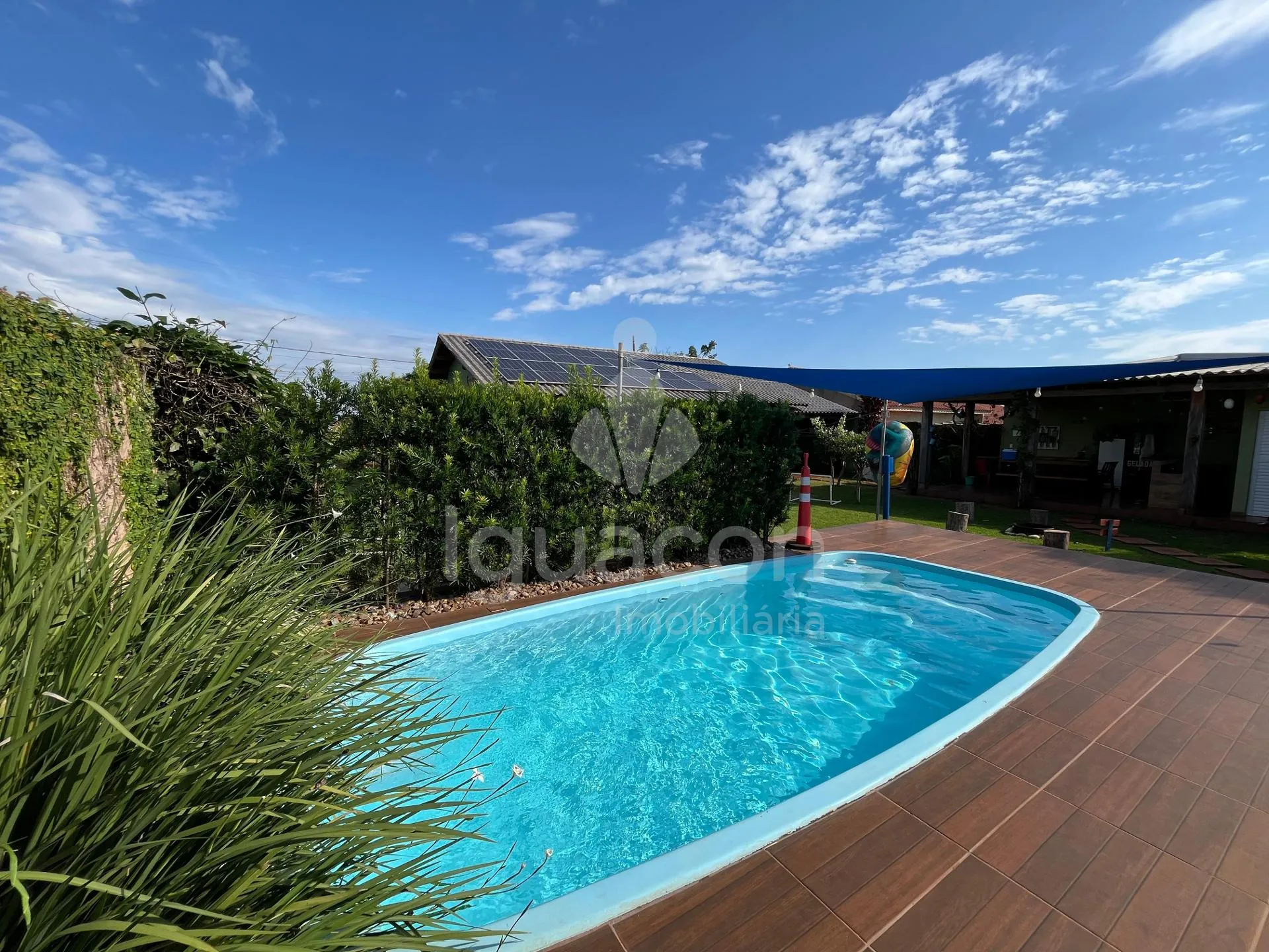 Casa no Lote Grande em Região Rural