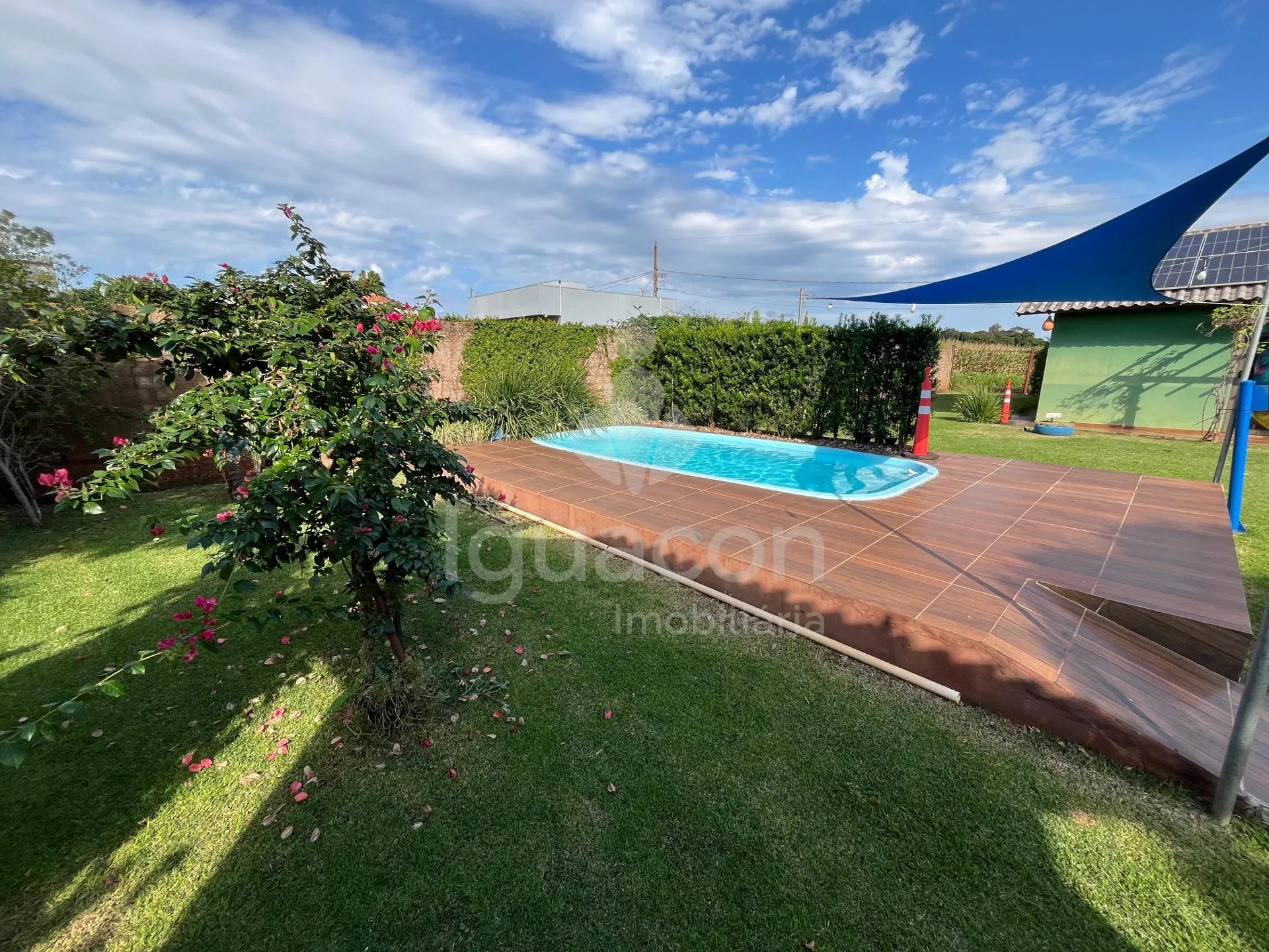 Casa no Lote Grande em Região Rural